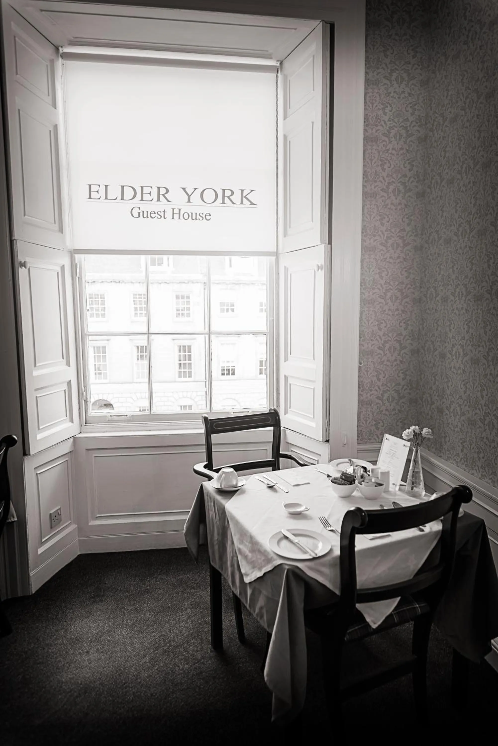 Restaurant/places to eat in Elder York Guest House