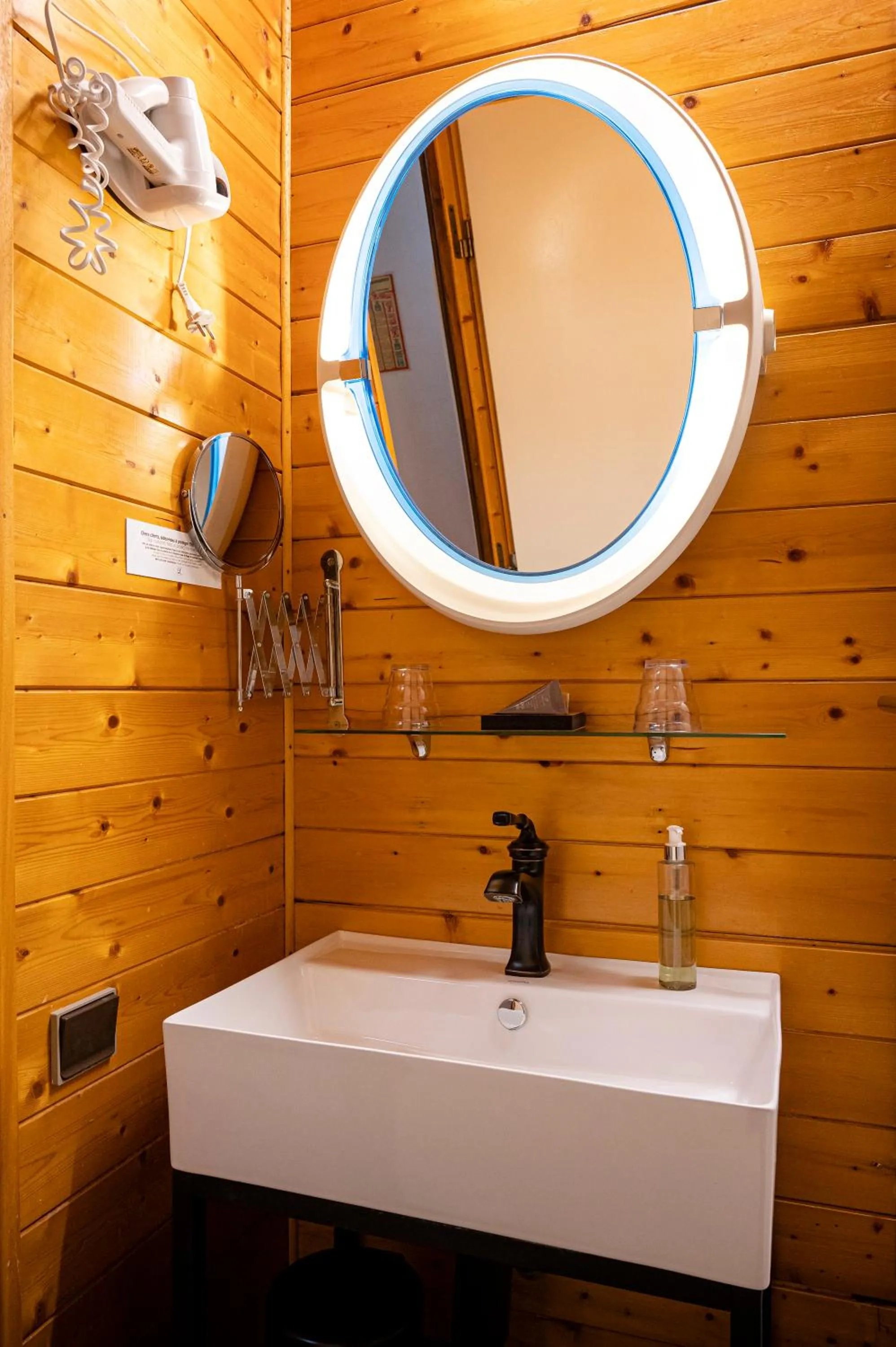 Bathroom in Hotel Du Parc - Manoir Du Baron Blanc