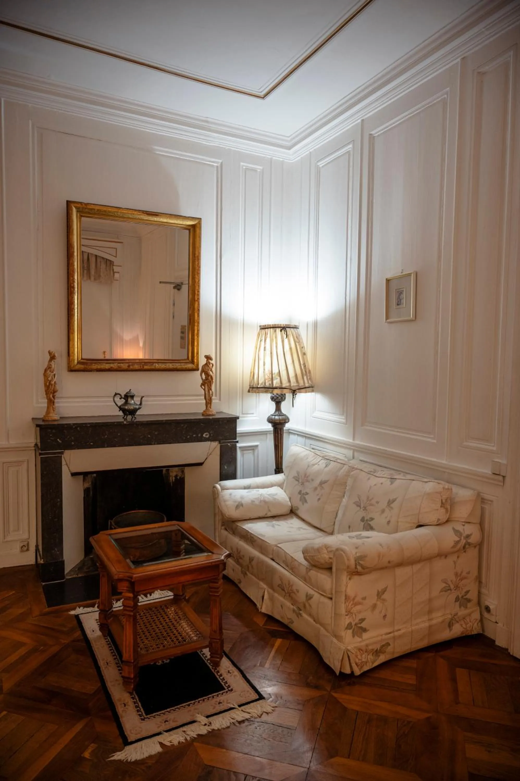 Bedroom in Hotel Du Parc - Manoir Du Baron Blanc