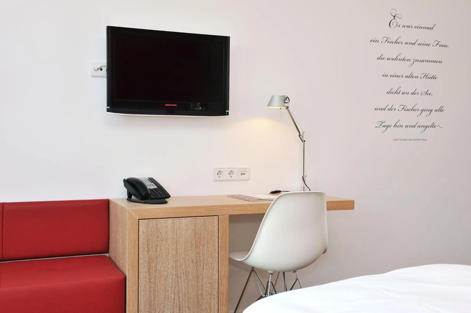 Seating area, Bed in Grimm's Berlin Mitte