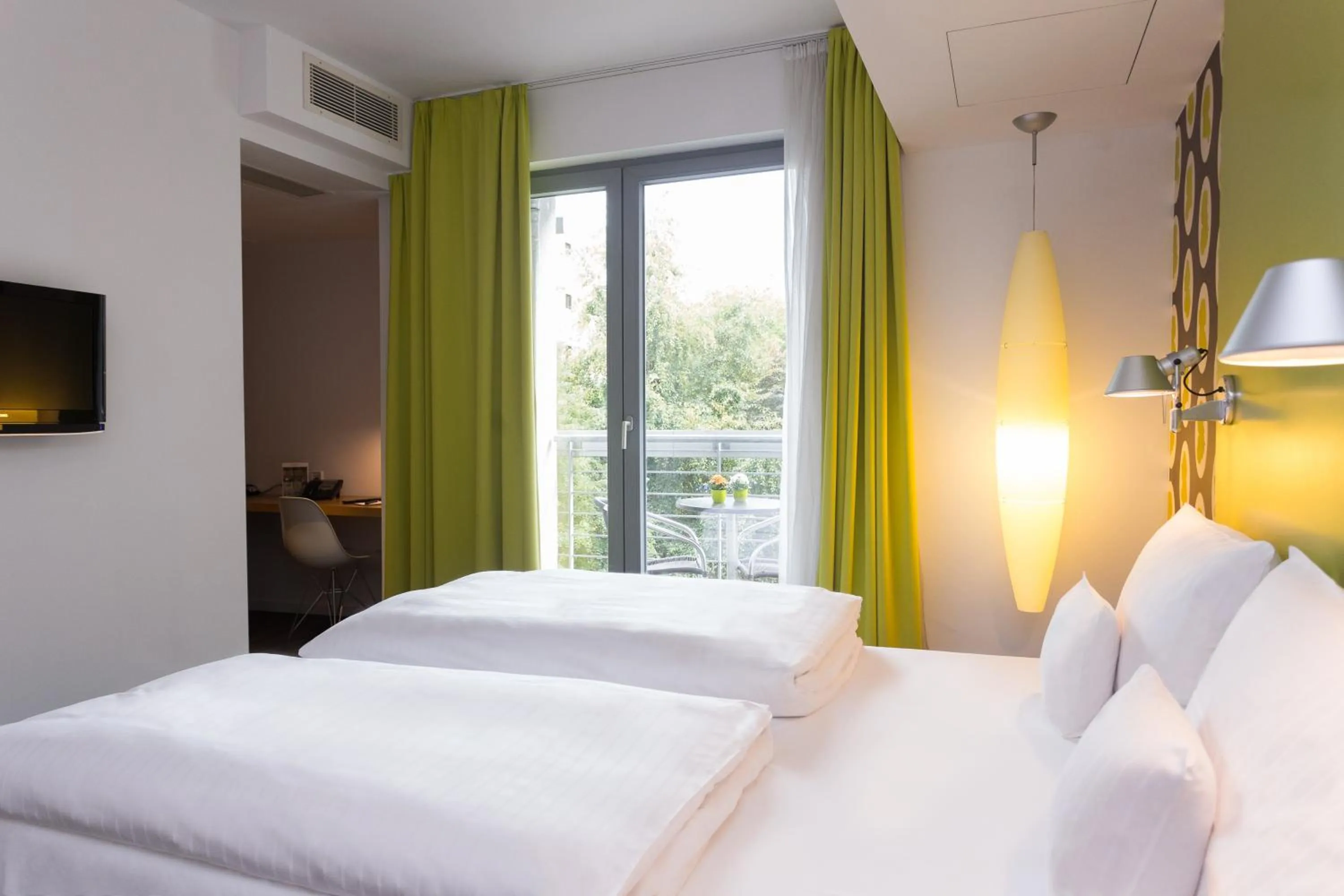 Bedroom, Bed in Grimm's Berlin Mitte