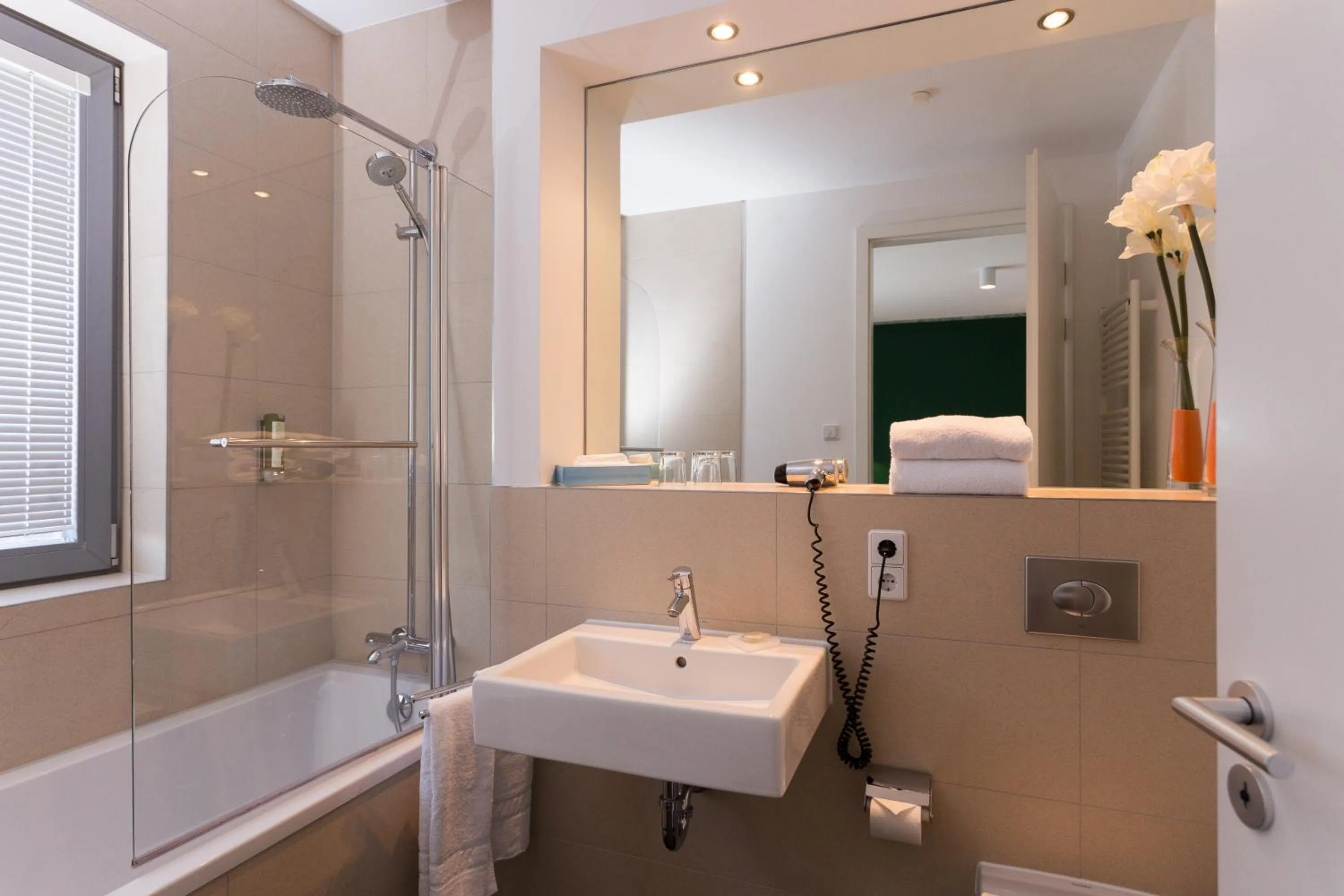 Bathroom in Grimm's Berlin Mitte