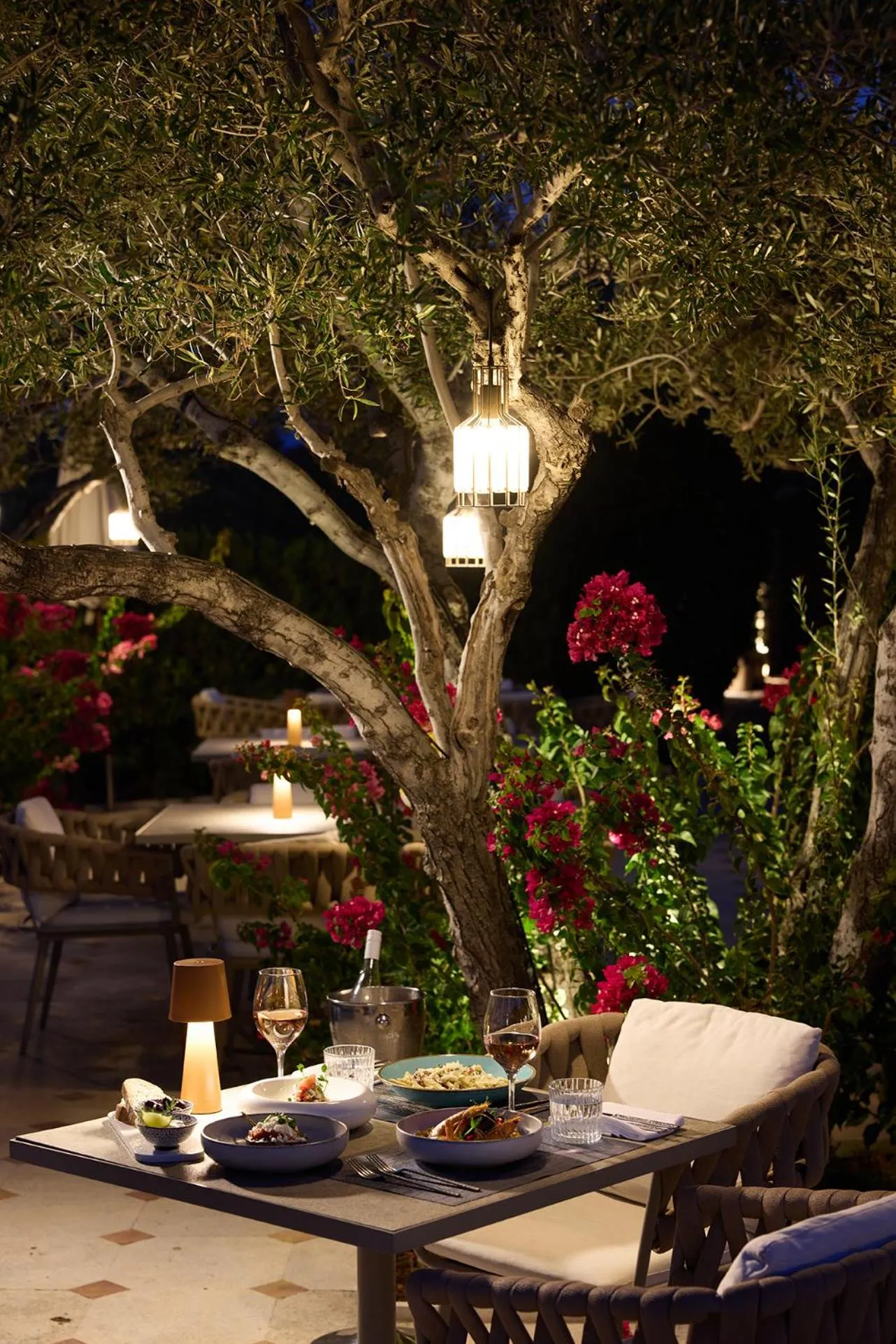 Restaurant/places to eat in Elounda Gulf Villas by Sandglass