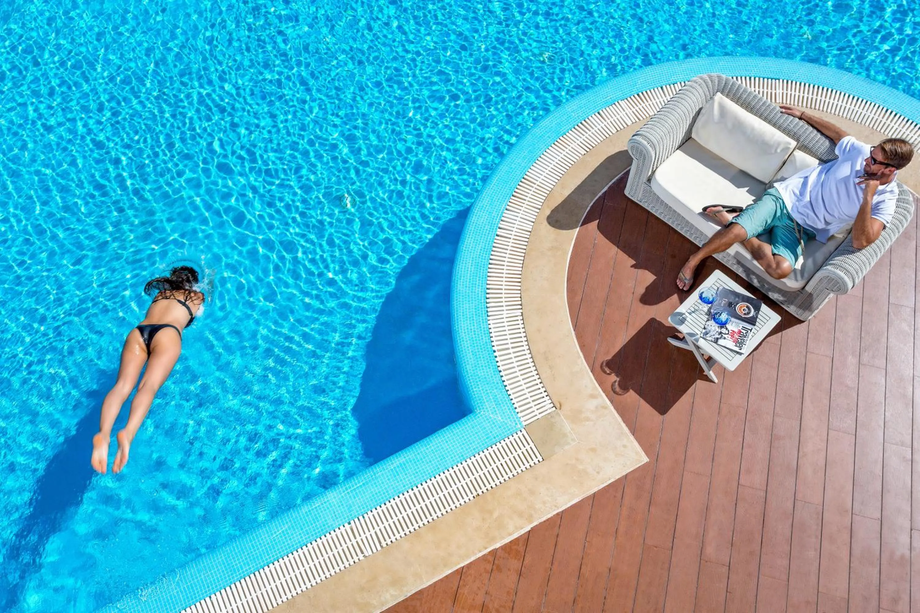 Swimming pool in Elounda Gulf Villas by Sandglass