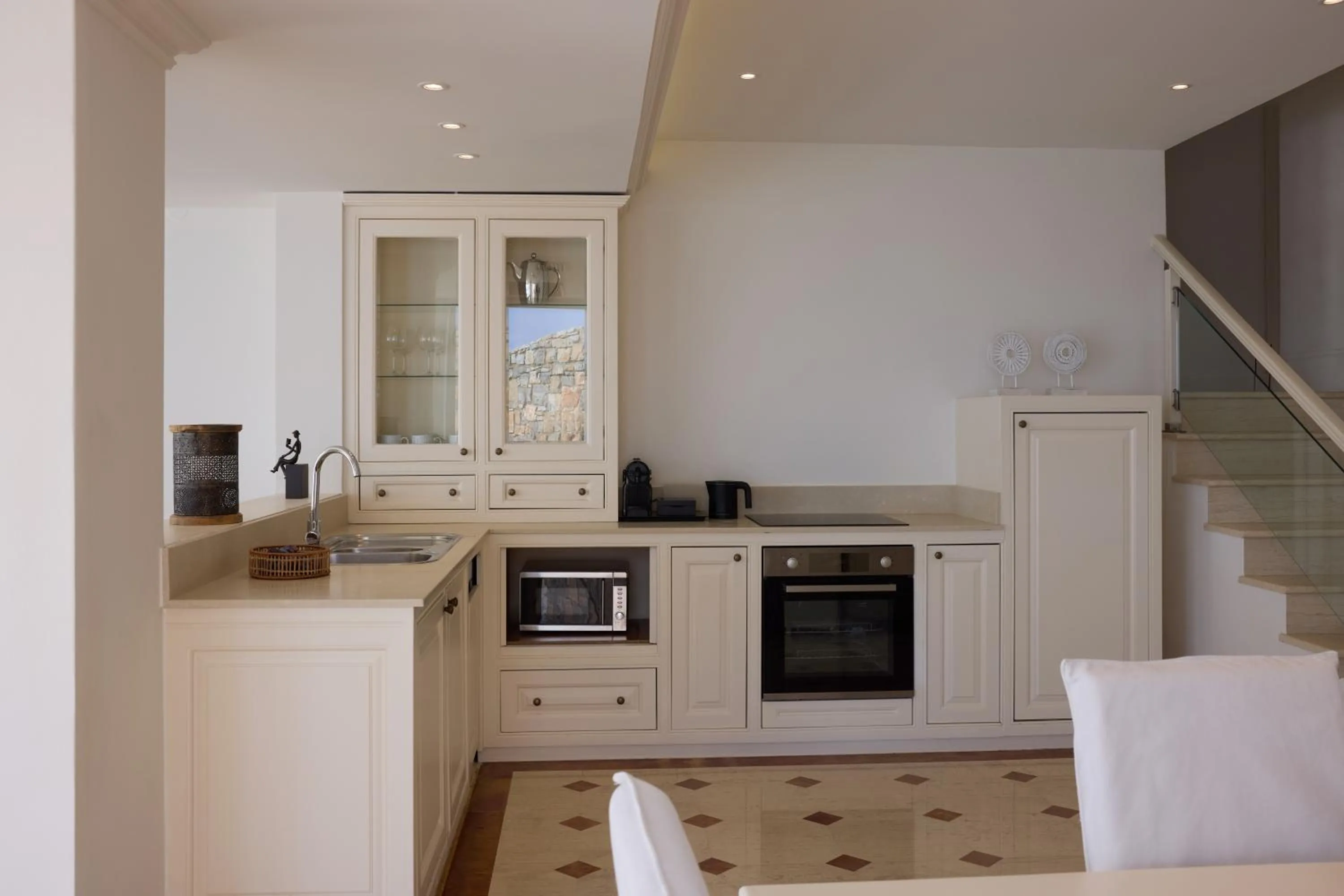 Kitchen or kitchenette in Elounda Gulf Villas by Sandglass