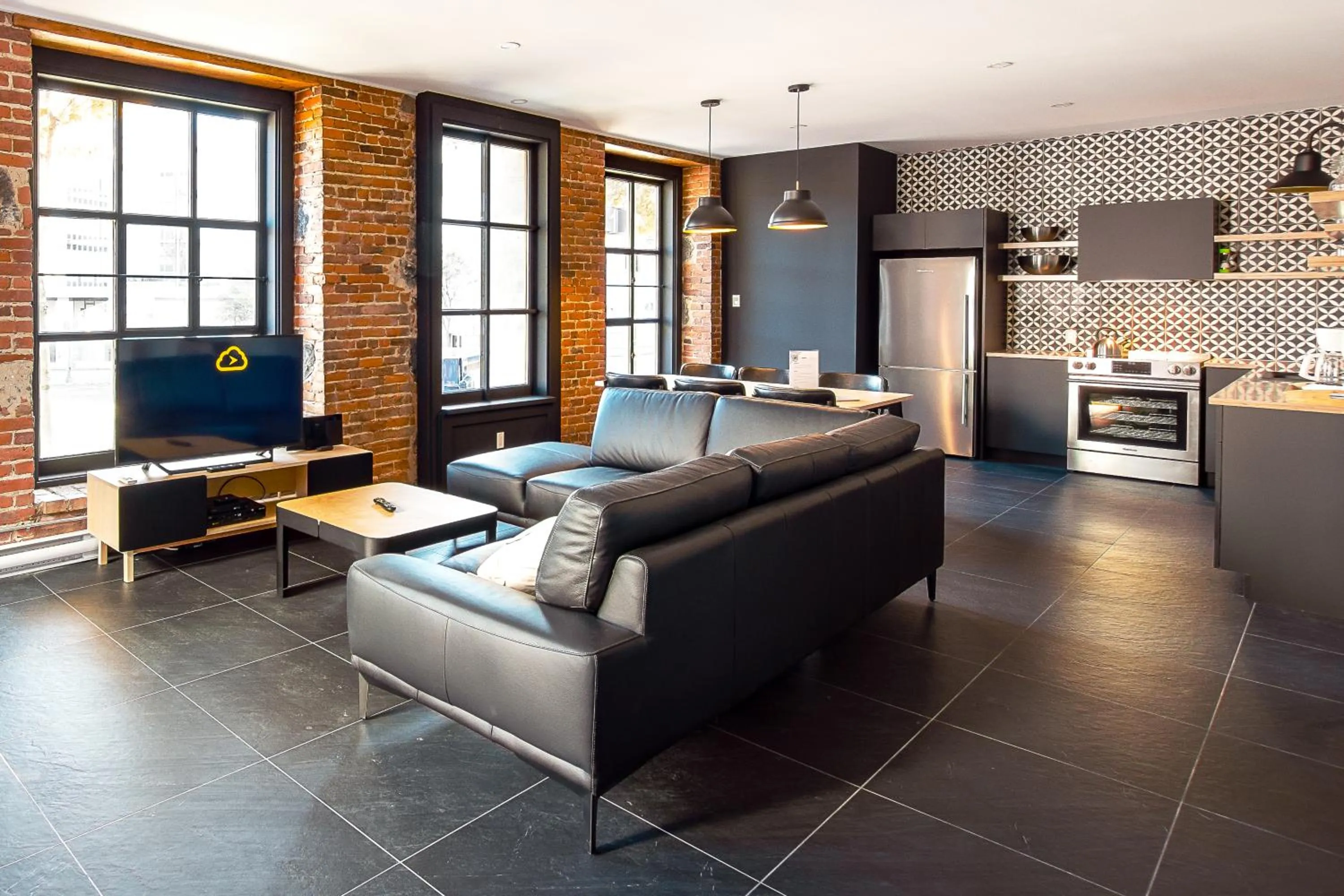 TV and multimedia in Les Lofts St-Vallier - Par Les Lofts Vieux Québec