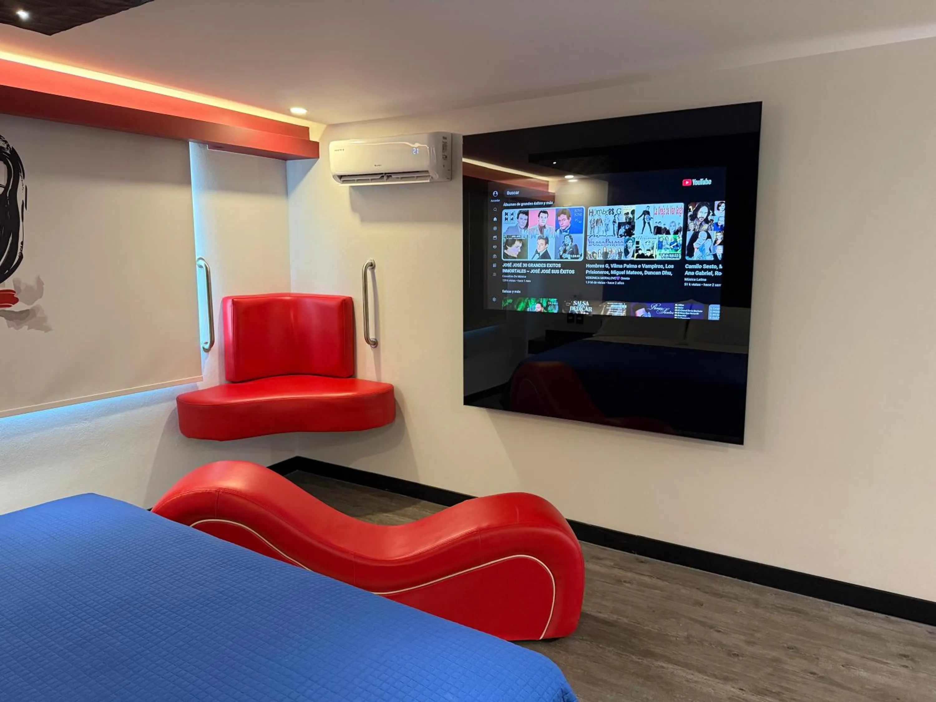 TV and multimedia in Autoparador Del Valle