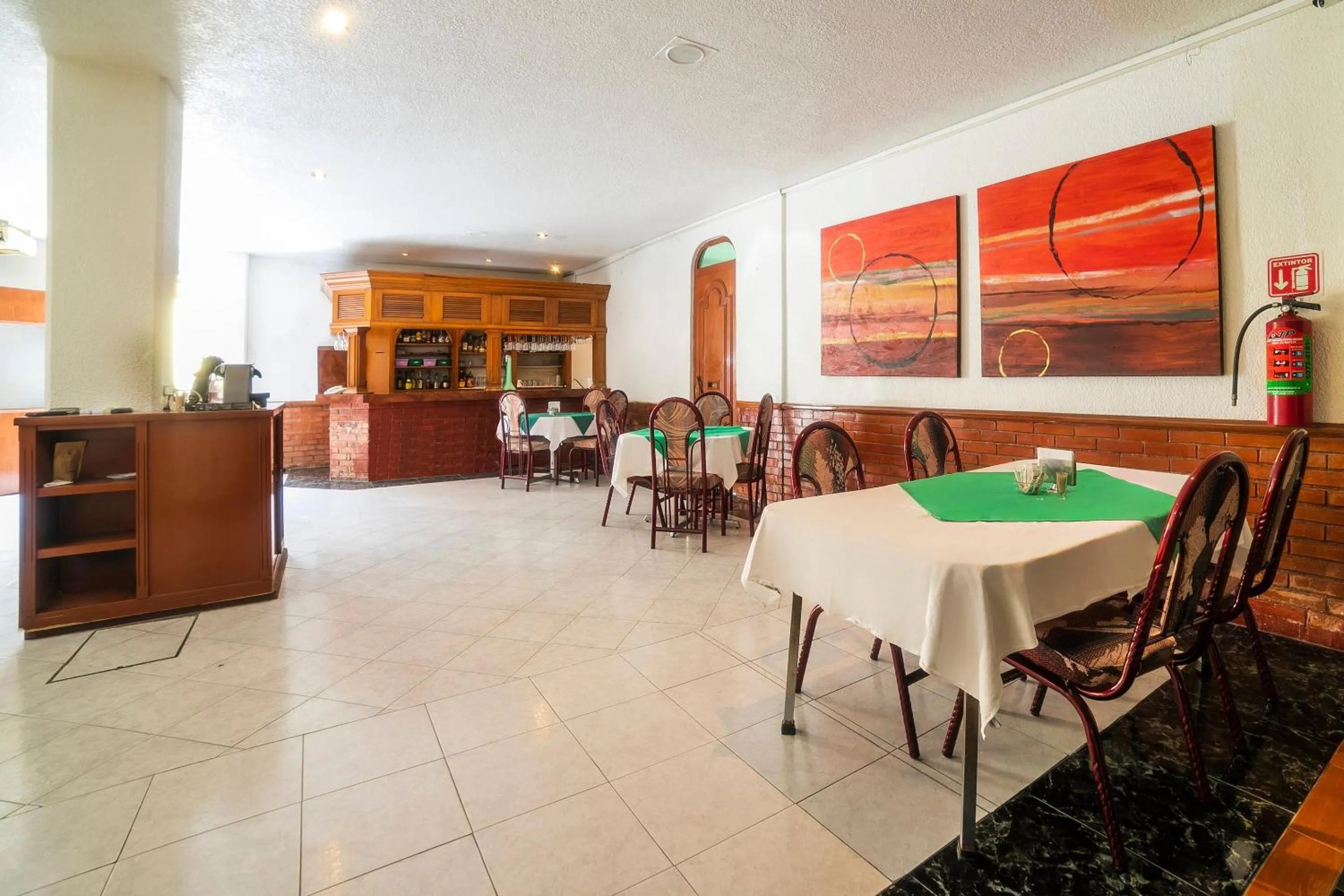 Restaurant/places to eat in Autoparador Del Valle