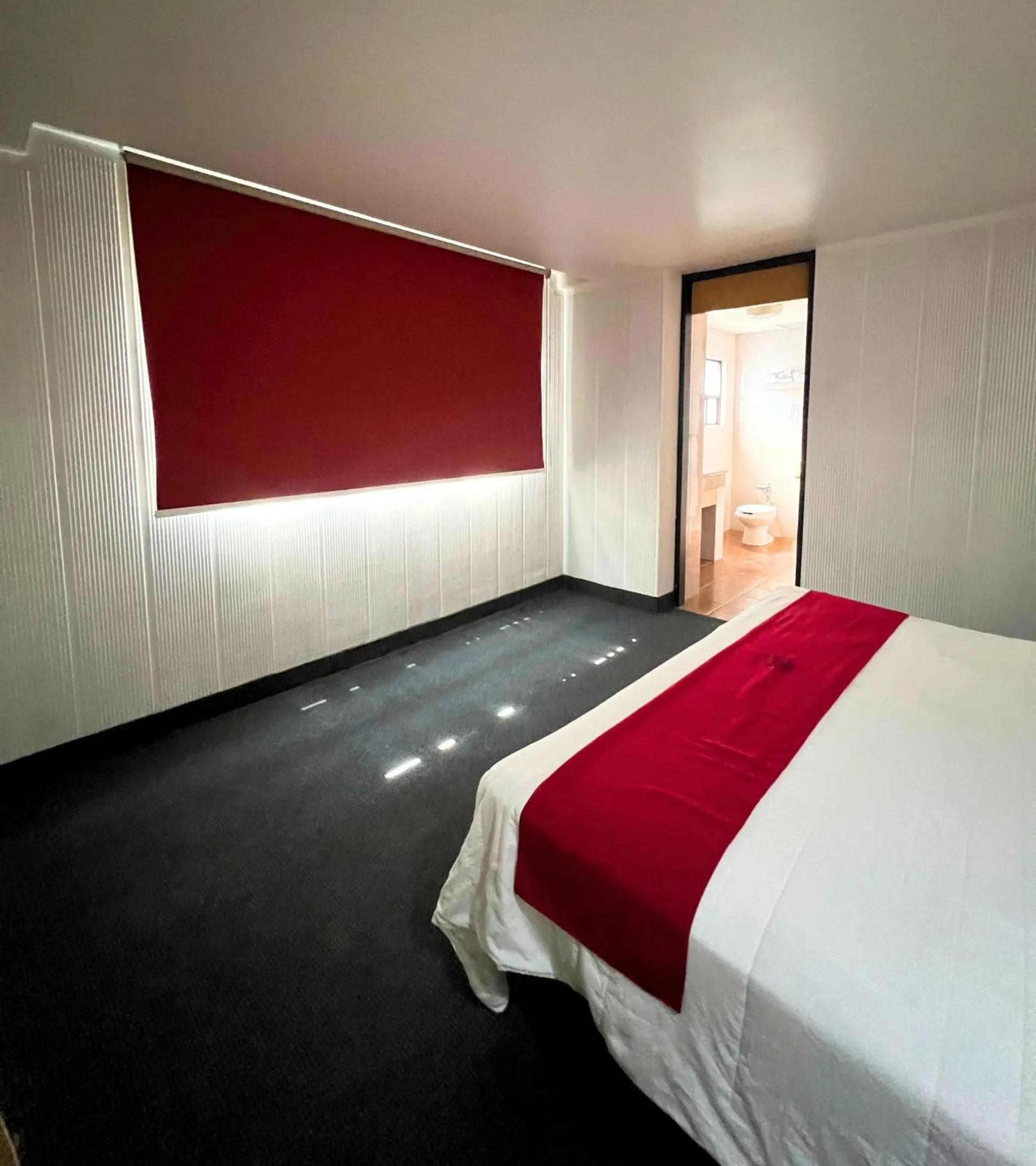Decorative detail, Bed in Autoparador Del Valle