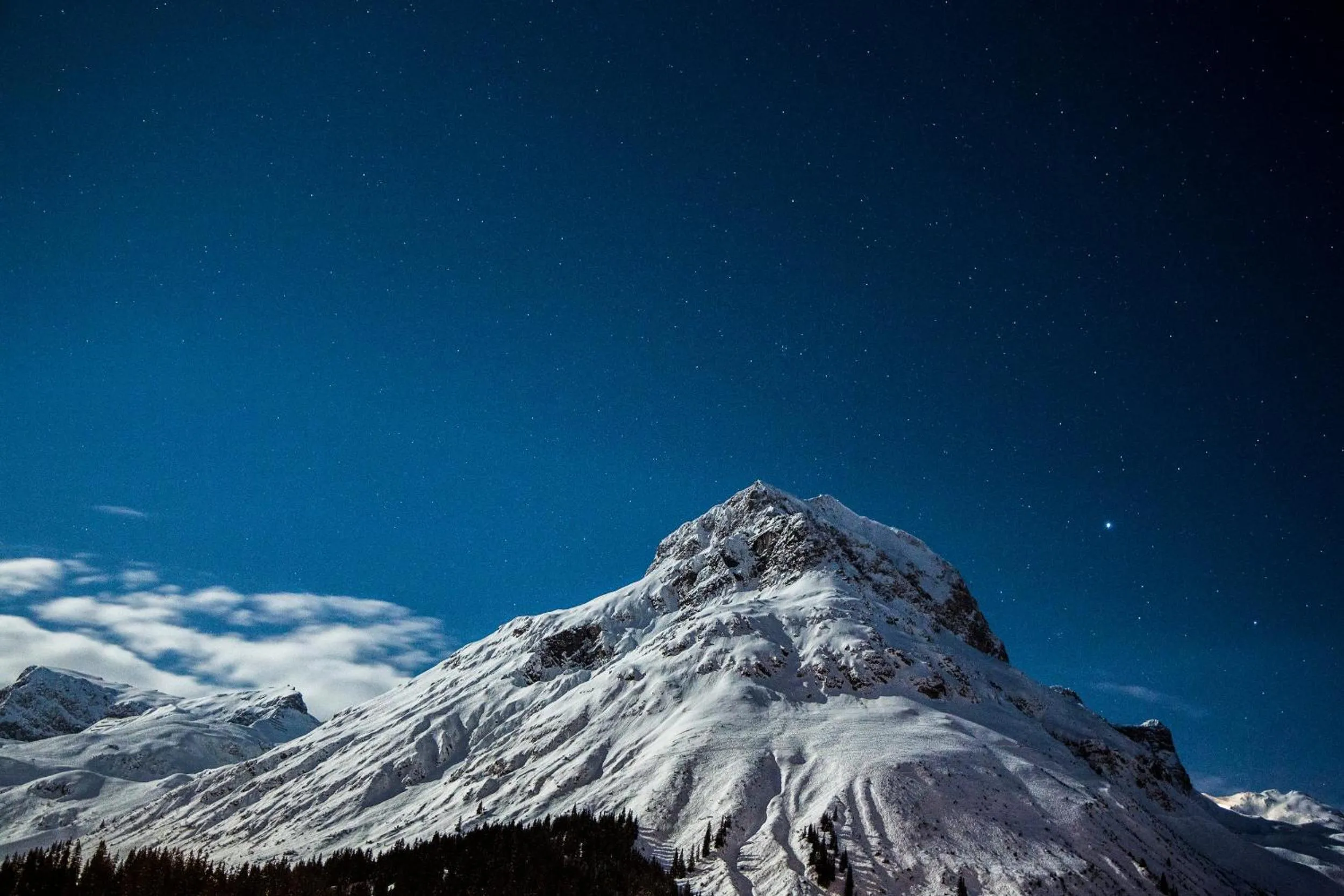 Mountain view in Kristiania Lech