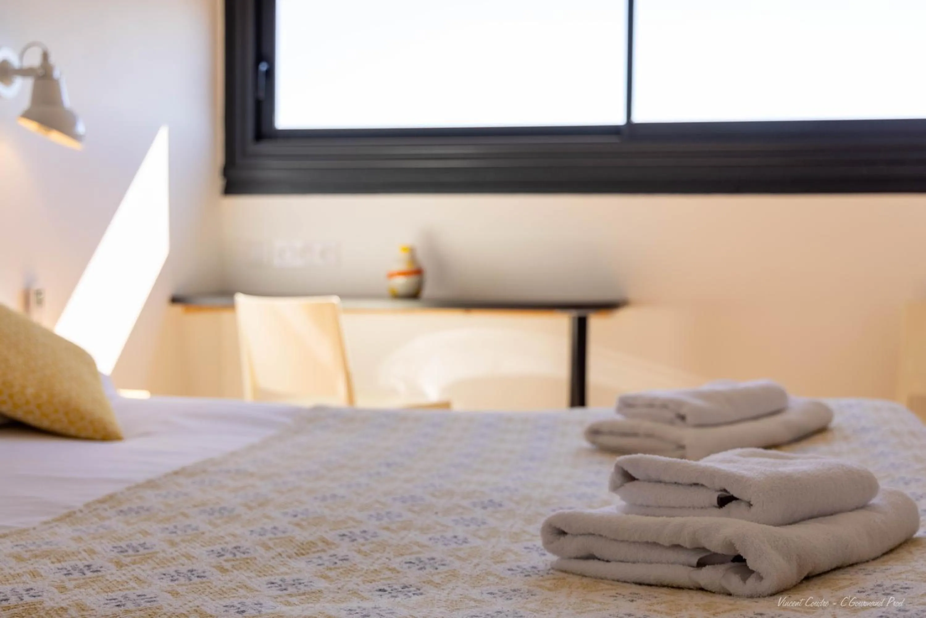 Bedroom, Bed in Logis Hôtels - Le Bellaroc - Hôtel 2 étoiles et Restaurant