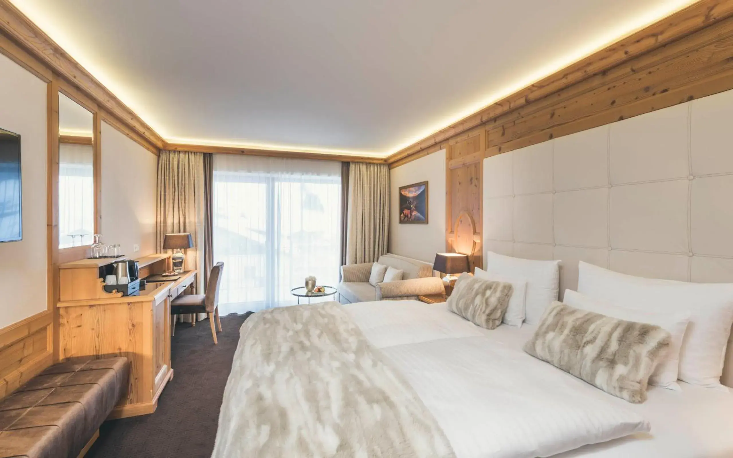 Comfort Double Room - single occupancy in Schlosshotel Ischgl 5-Sterne Superior Comfort Double Room - single occupancy in Schlosshotel Ischgl 5-Sterne Superior