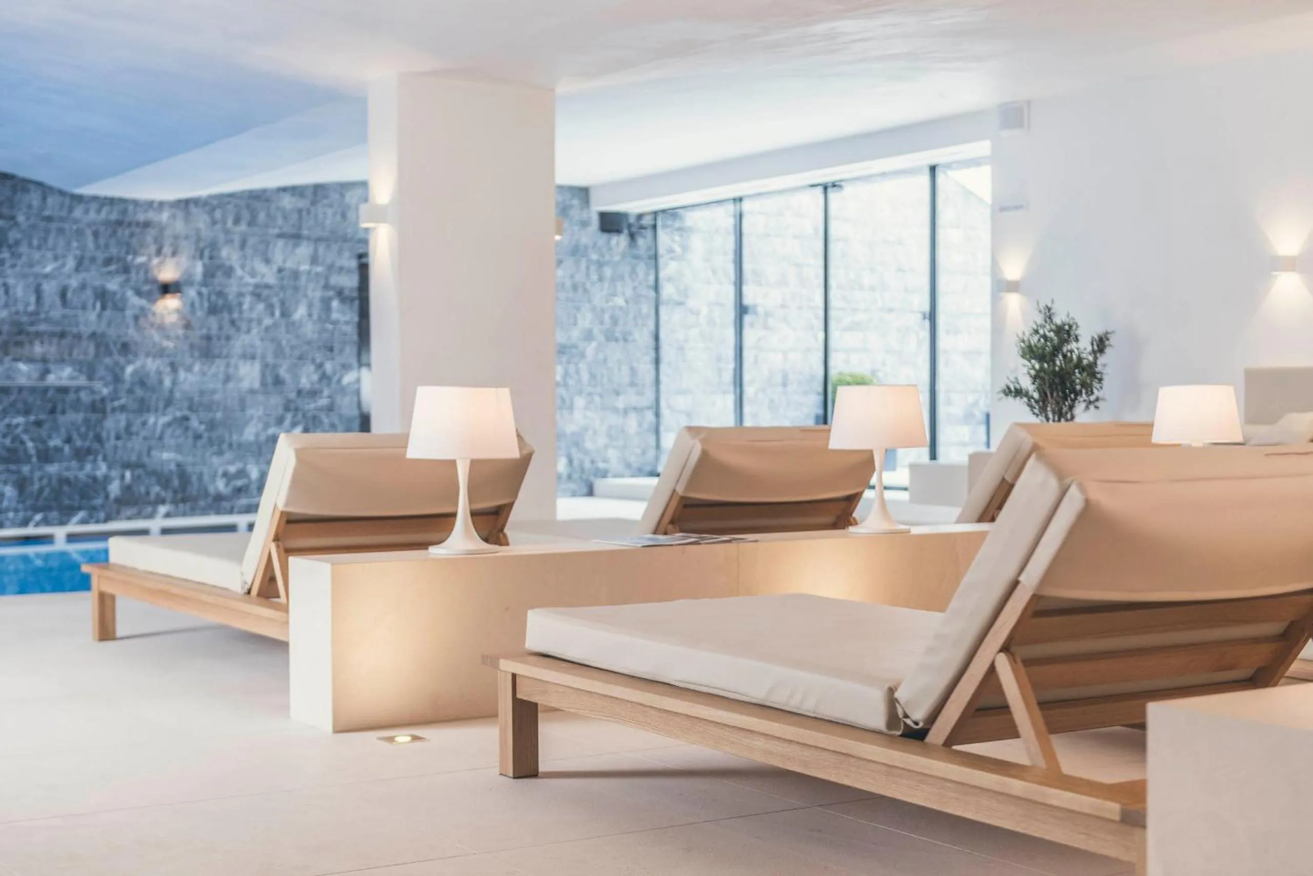 Pool view in Schlosshotel Ischgl 5-Sterne Superior