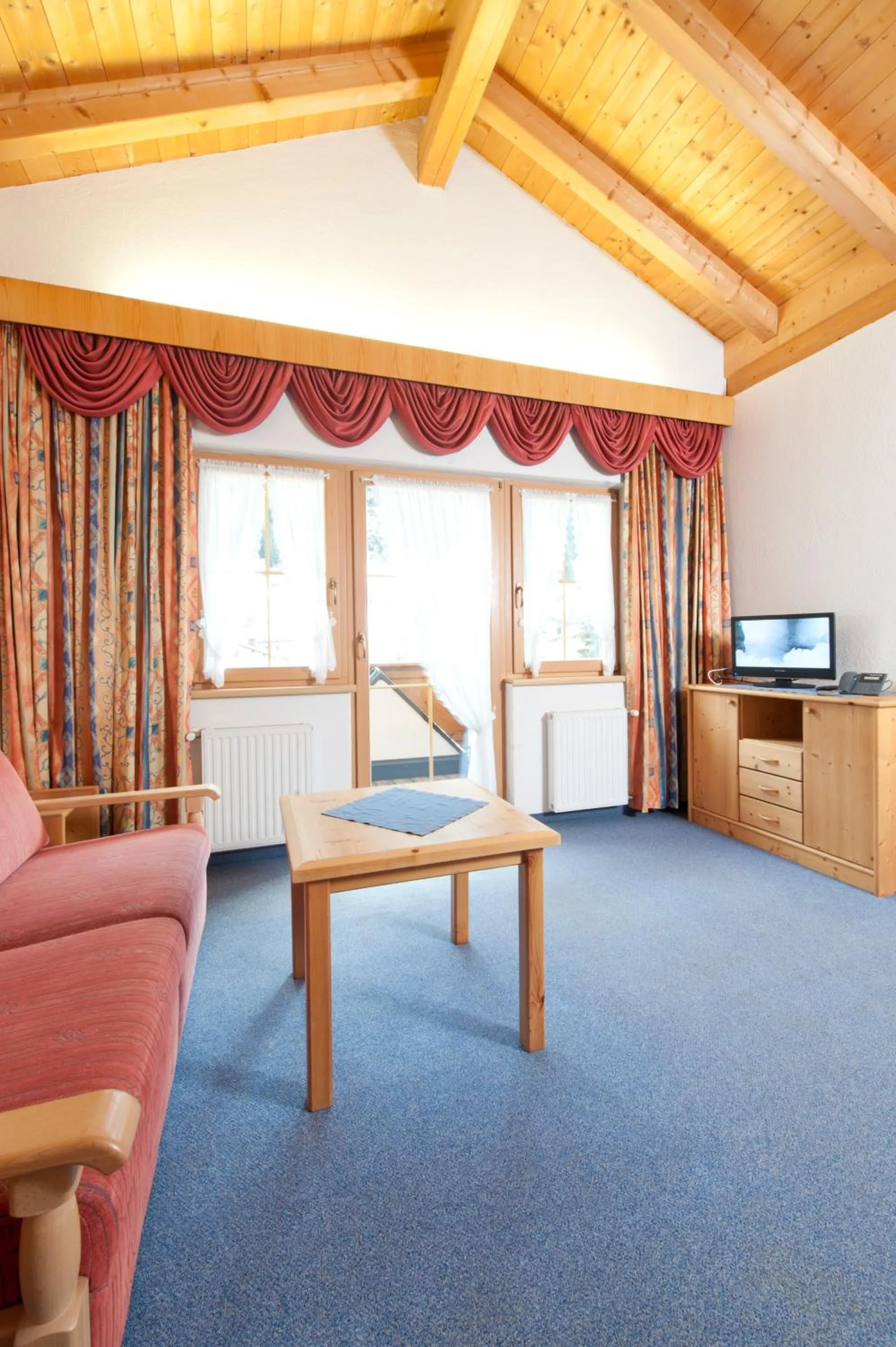 Seating area in Mallaun Hotel.Erlebnis