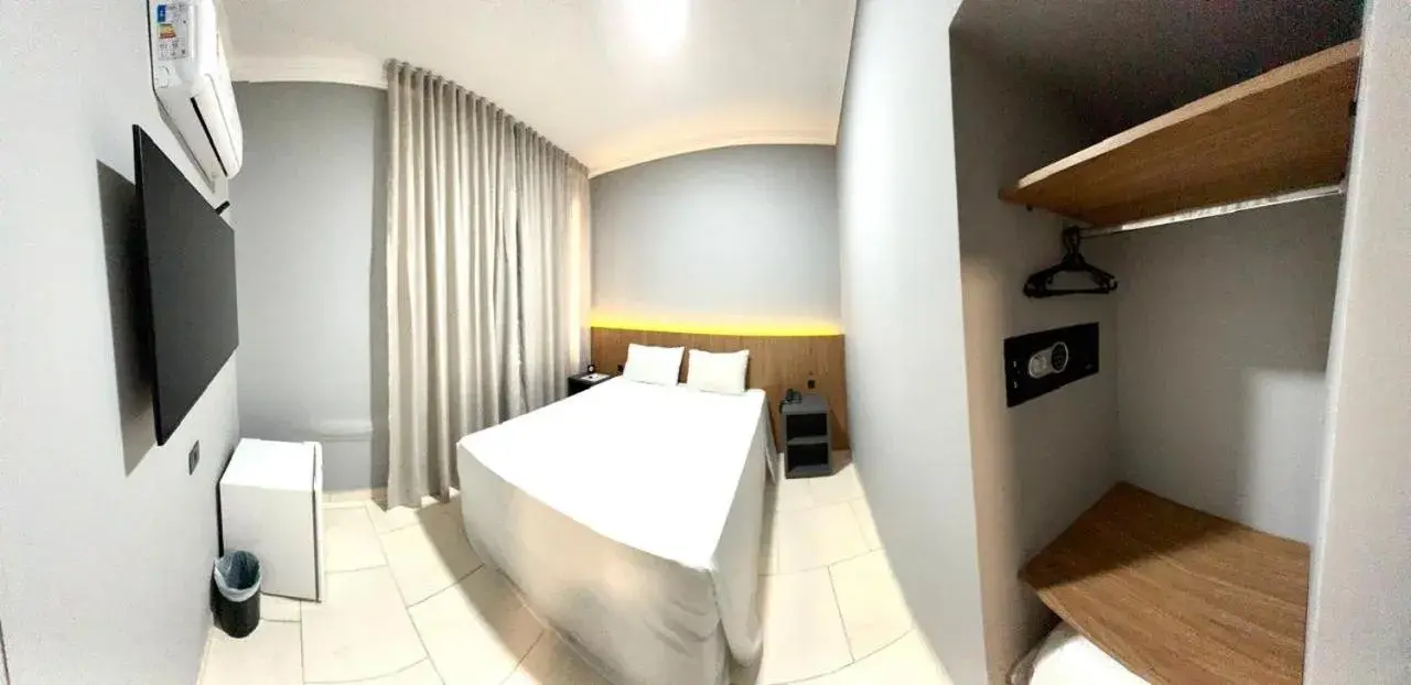 Deluxe Single Room - single occupancy in HOTEL DEL REY CURITIBA by POTY - NA FAMOSA RUA XV DE NOVEMBRO Deluxe Single Room - single occupancy in HOTEL DEL REY CURITIBA by POTY - NA FAMOSA RUA XV DE NOVEMBRO