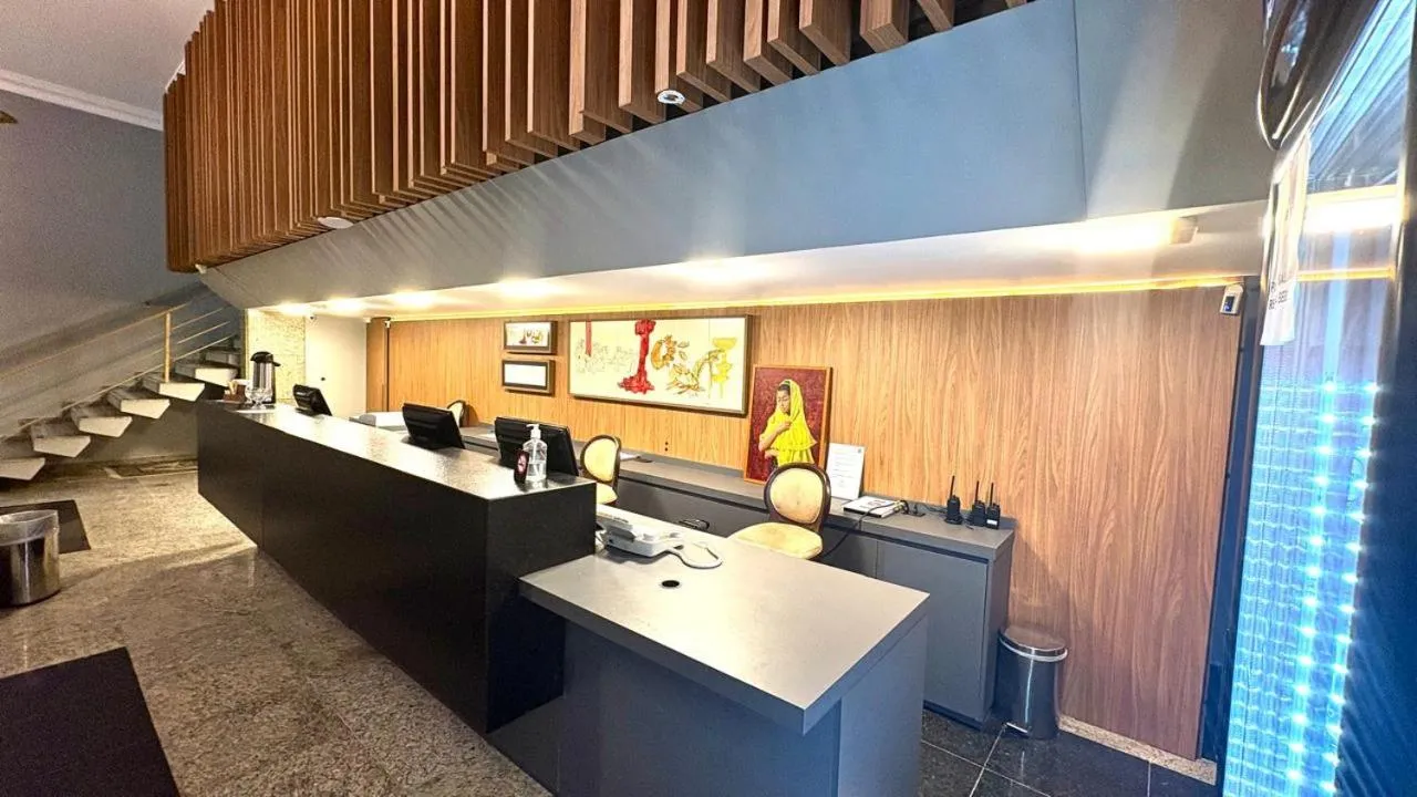 HOTEL DEL REY CURITIBA by POTY - NA FAMOSA RUA XV DE NOVEMBRO