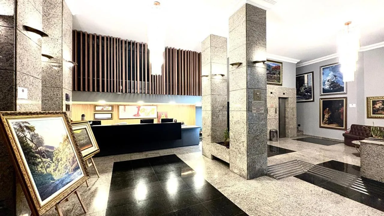 HOTEL DEL REY CURITIBA by POTY - NA FAMOSA RUA XV DE NOVEMBRO