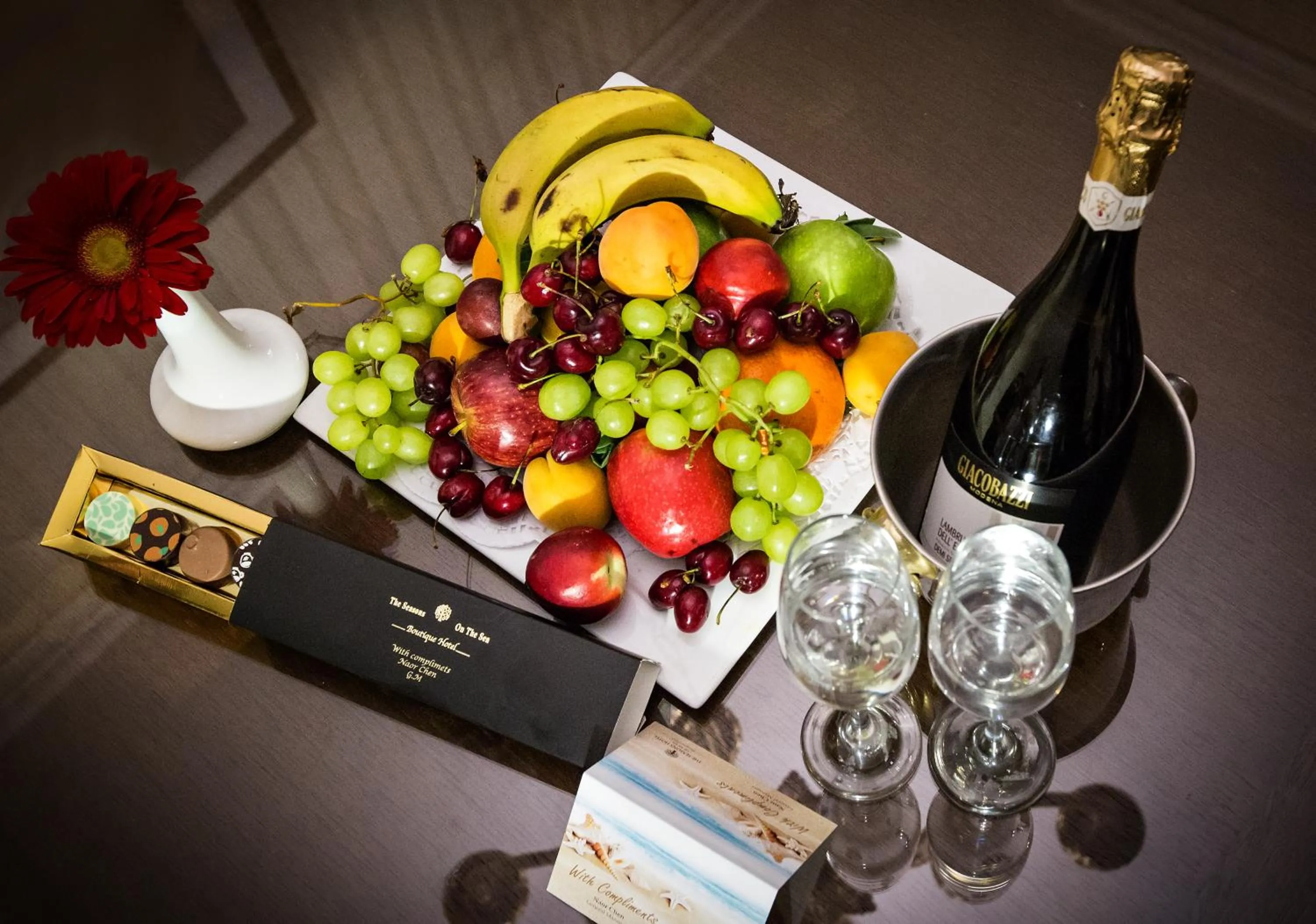 The Seasons Hotel -Studio & Suite