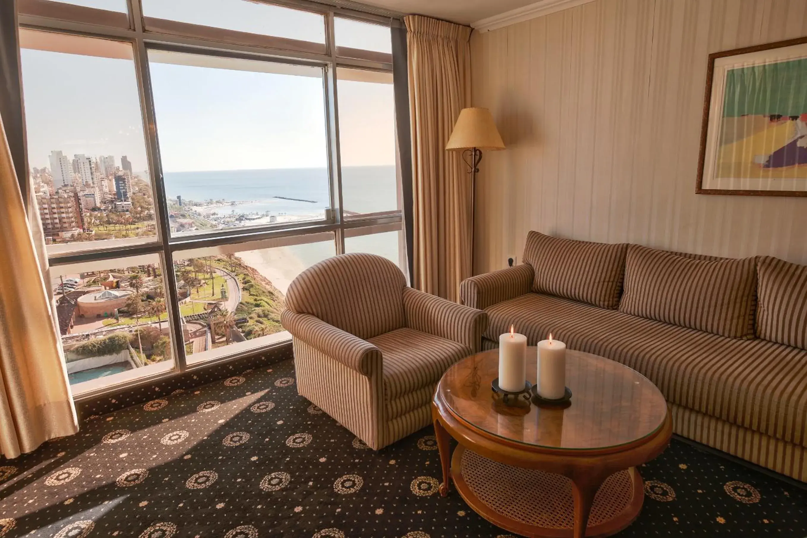 Junior Suite with Balcony and Sea View - single occupancy in The Seasons Hotel -Studio & Suite Junior Suite with Balcony and Sea View - single occupancy in The Seasons Hotel -Studio & Suite