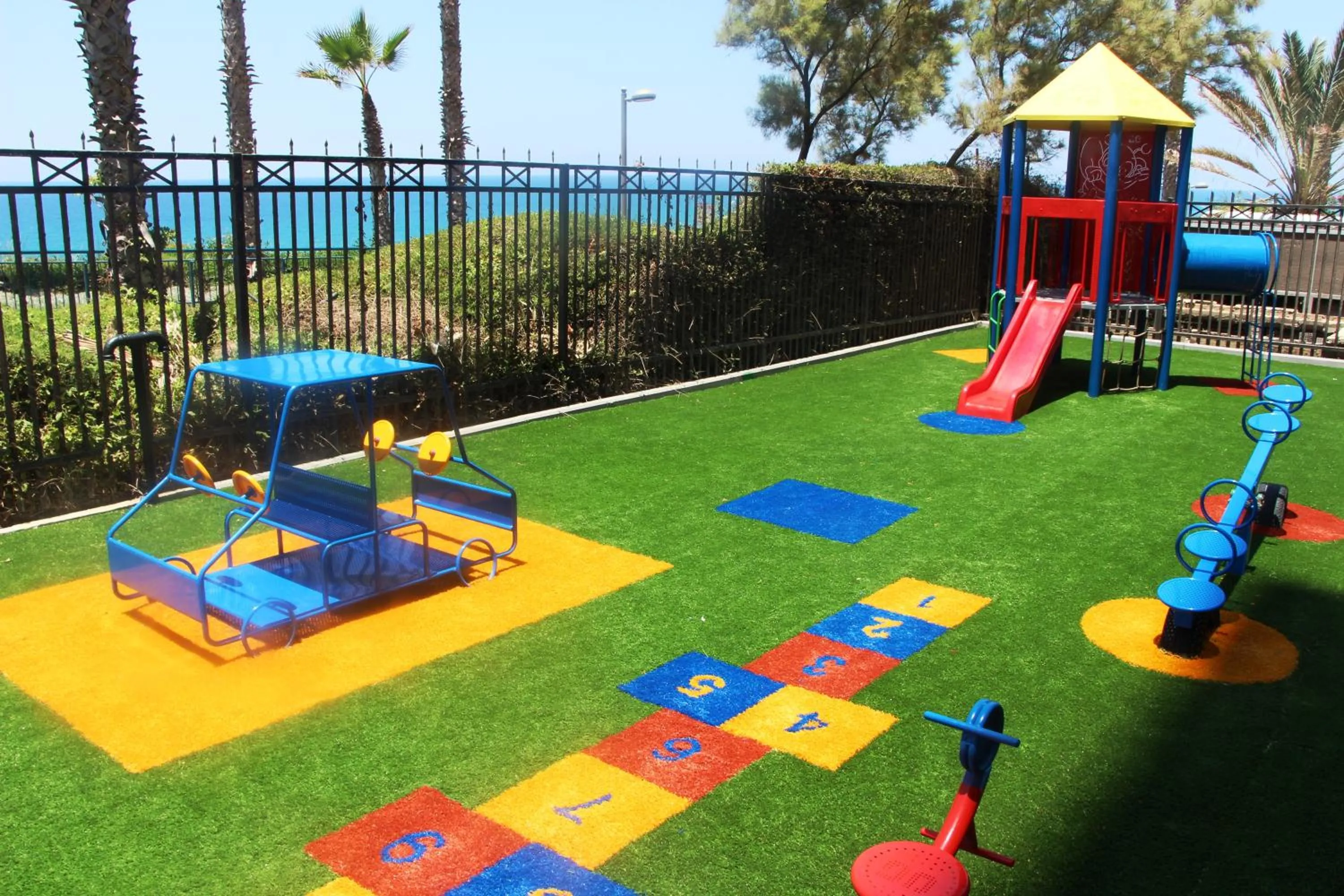 Children play ground in The Seasons Hotel -Studio & Suite