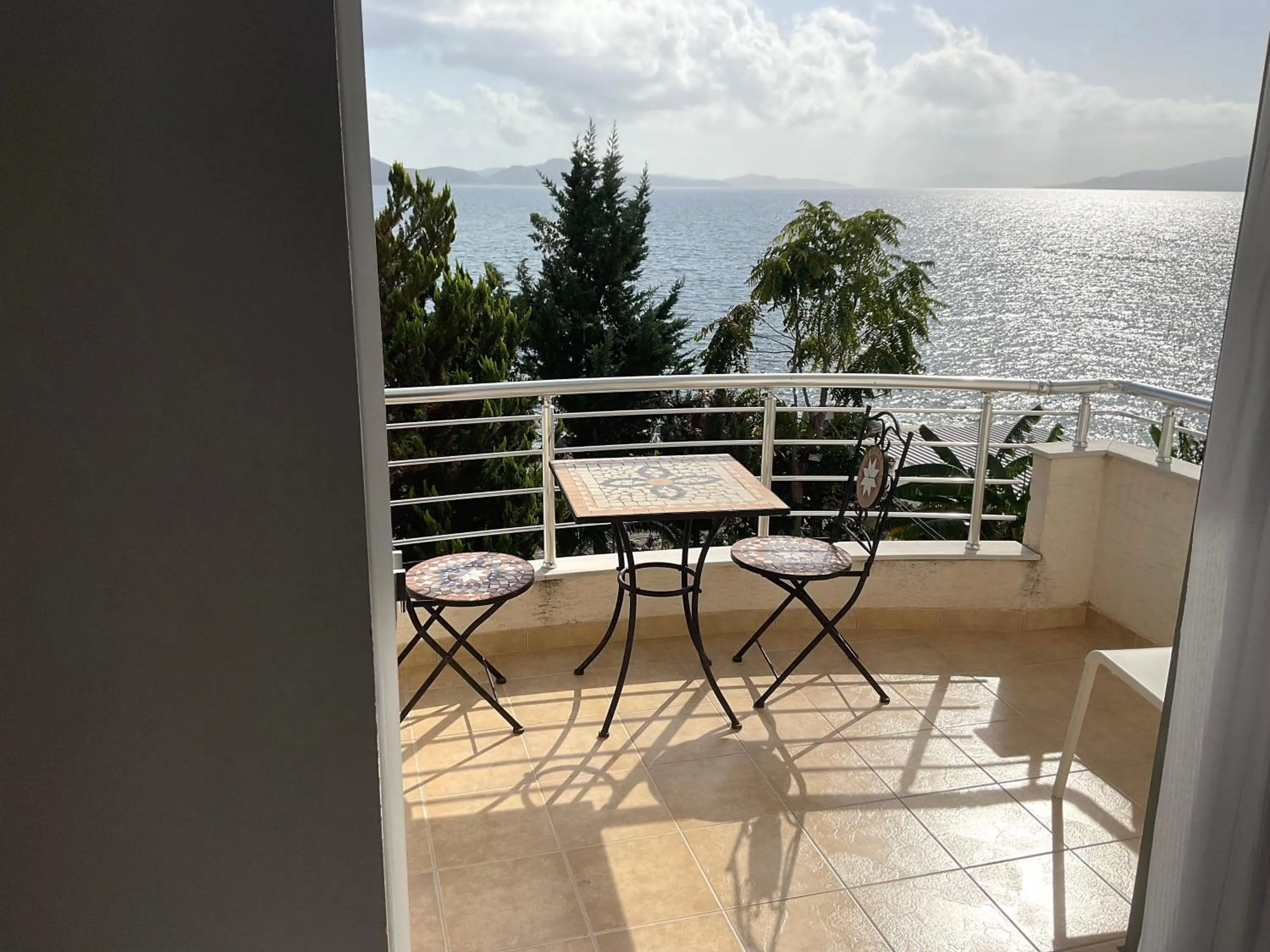 Apartment with Balcony in Mojito Beach Apartments with Sea View &Free Parking