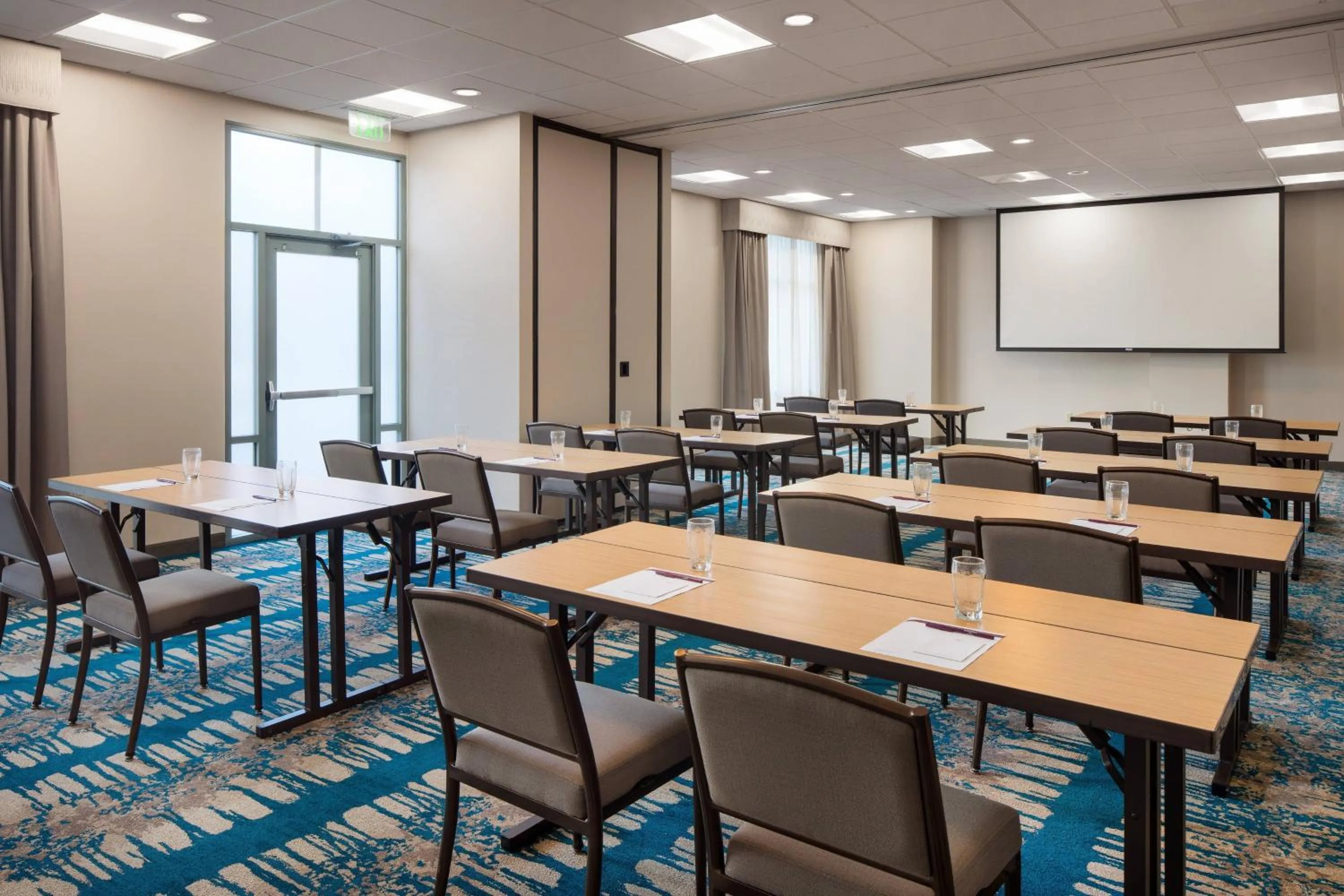 Meeting/conference room in Residence Inn Irvine John Wayne Airport Orange County