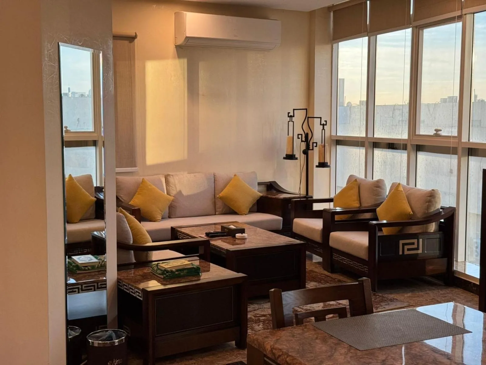 Arto Aparthotel