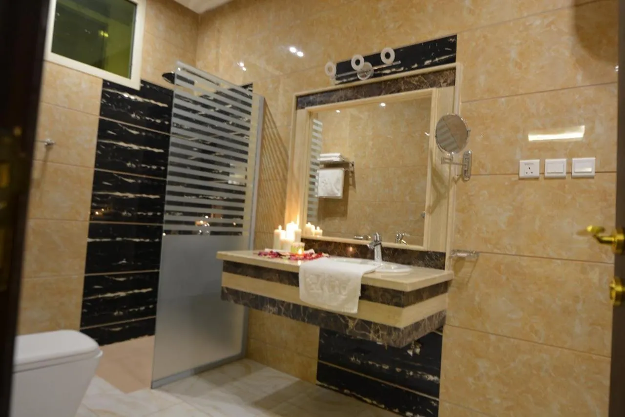Arto Aparthotel
