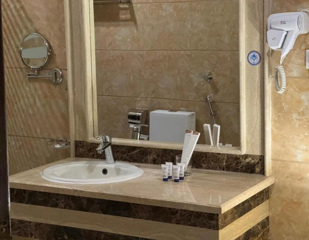 Arto Aparthotel