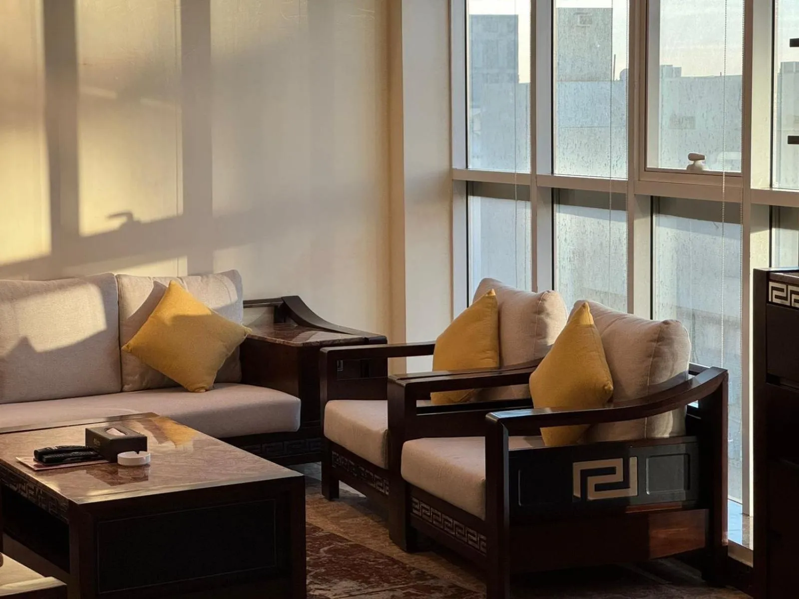 Arto Aparthotel