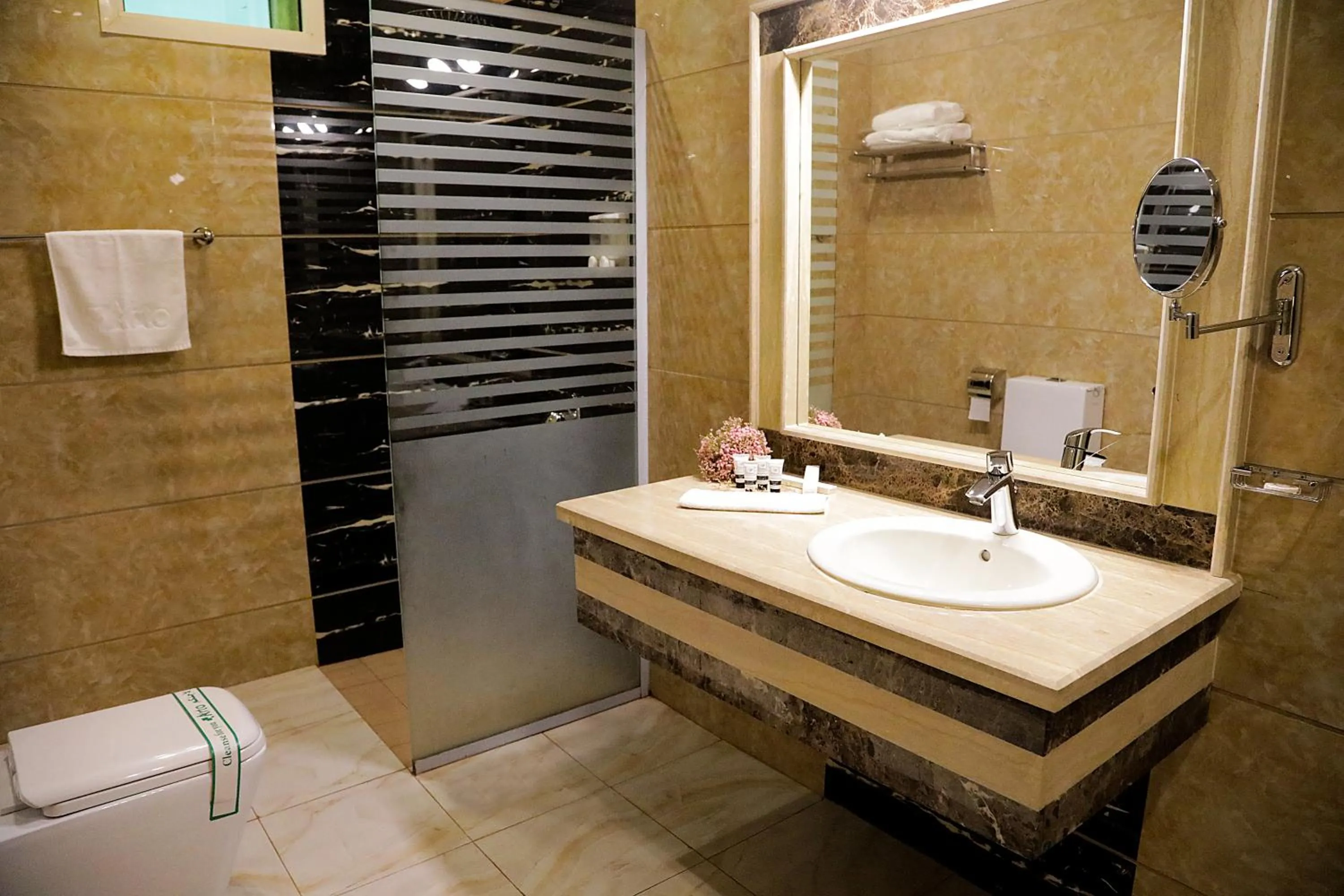Arto Aparthotel