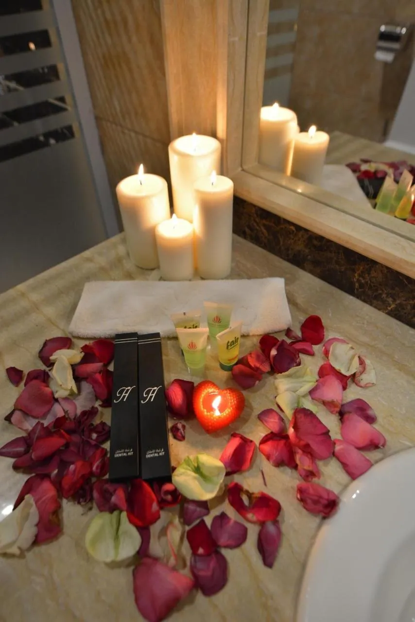 Arto Aparthotel