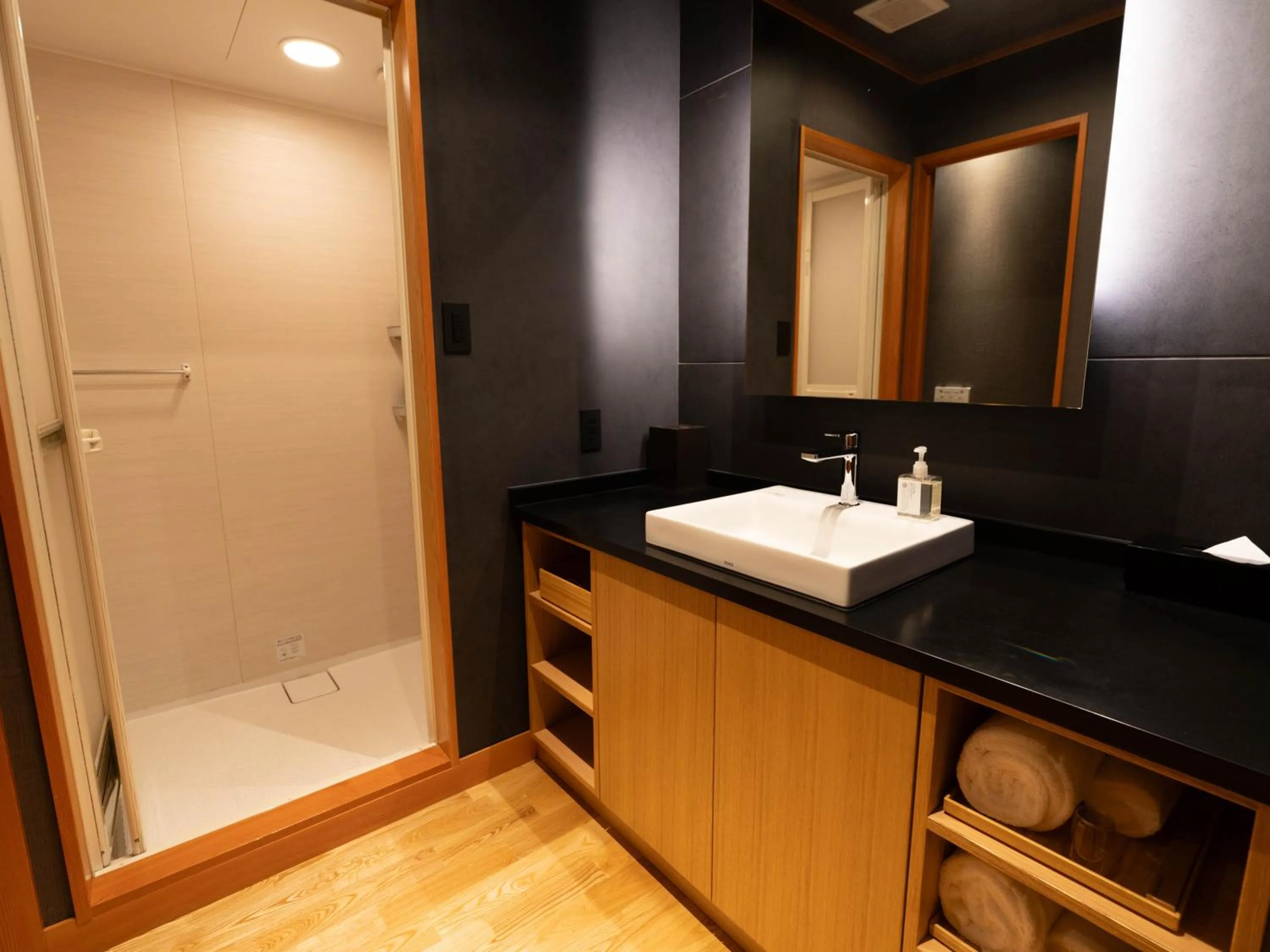 Photo of the whole room in Temple Hotel Takayama Zenkoji