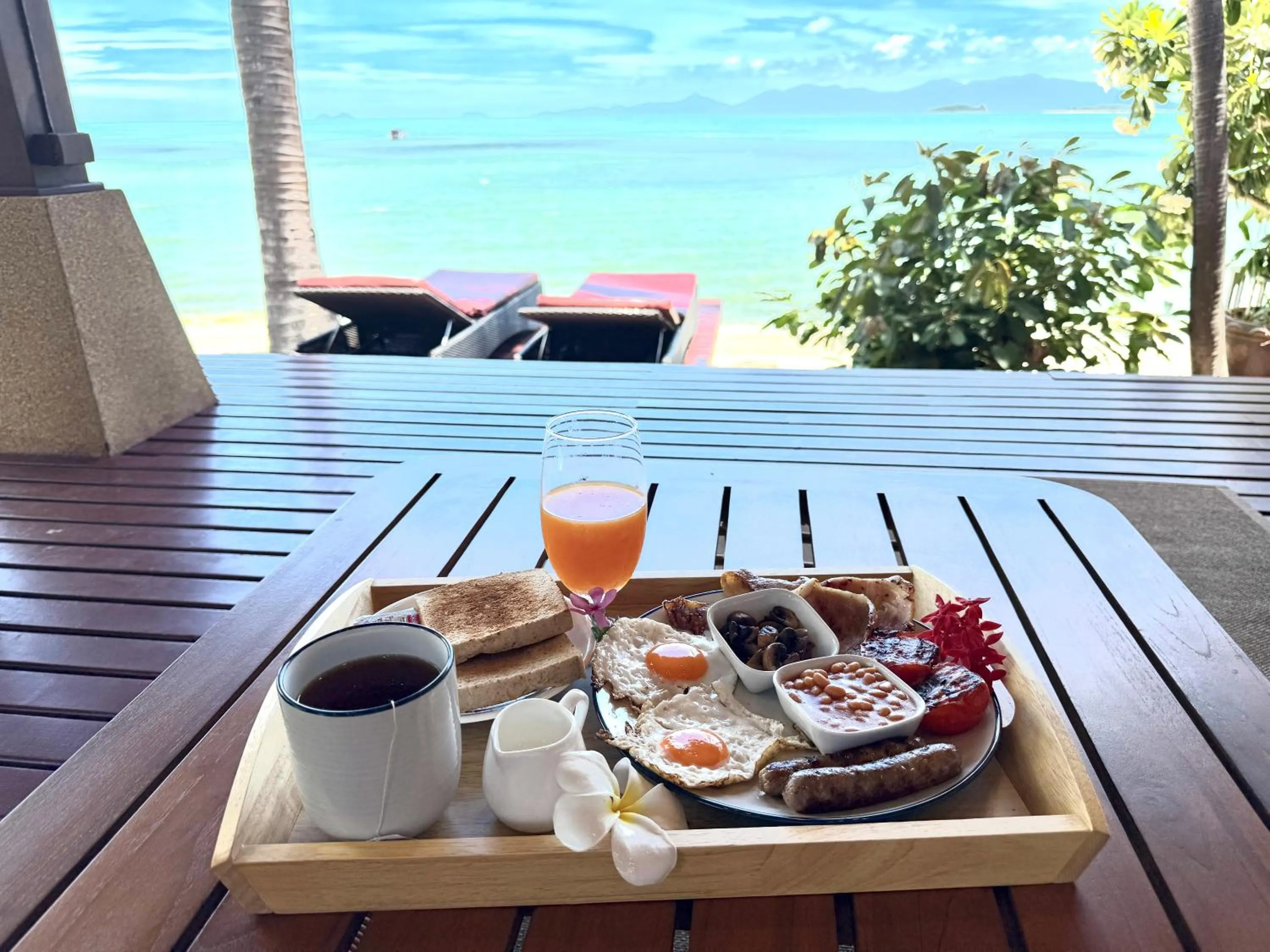 English/Irish breakfast in Erawan Villa Hotel