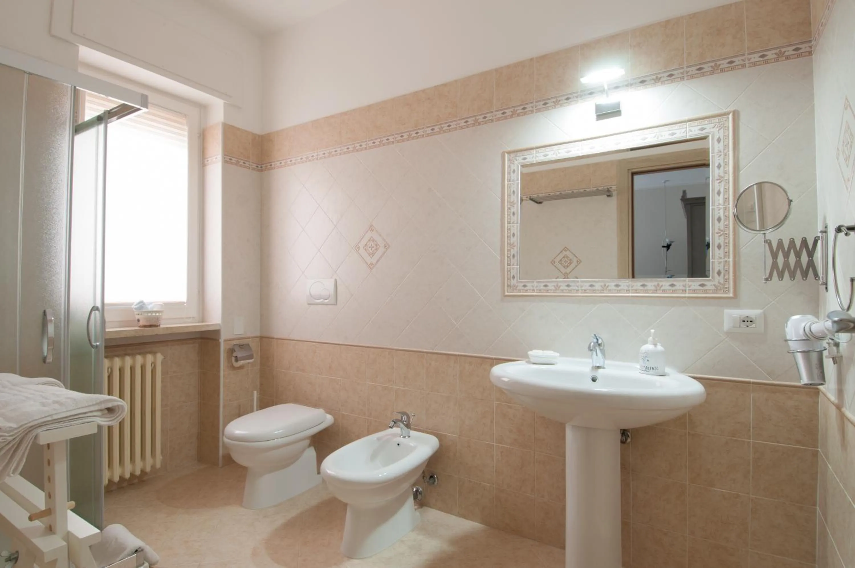 Shower in KissfromSalento B&B+Bike