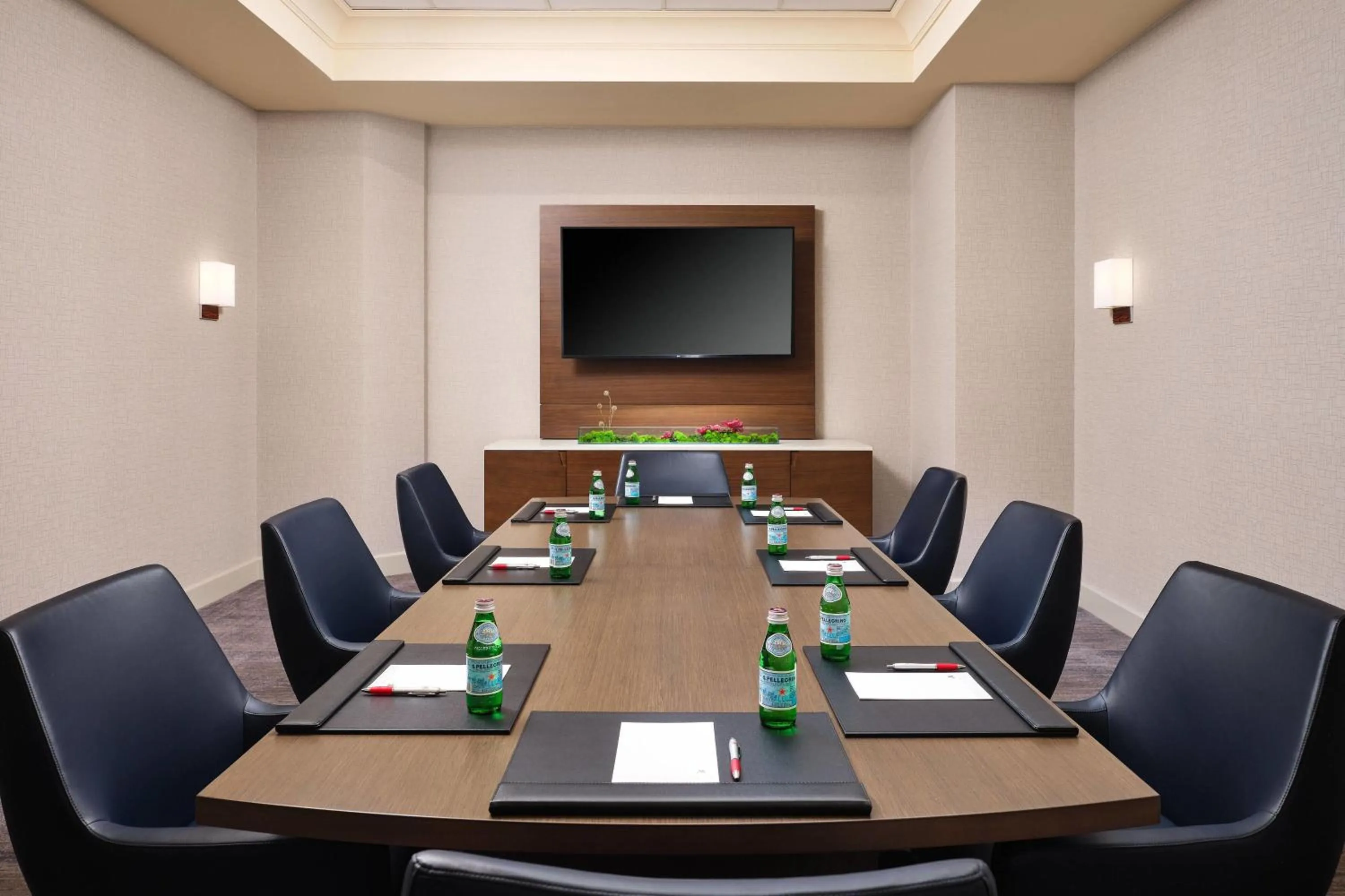 Meeting/conference room in Costa Mesa Marriott