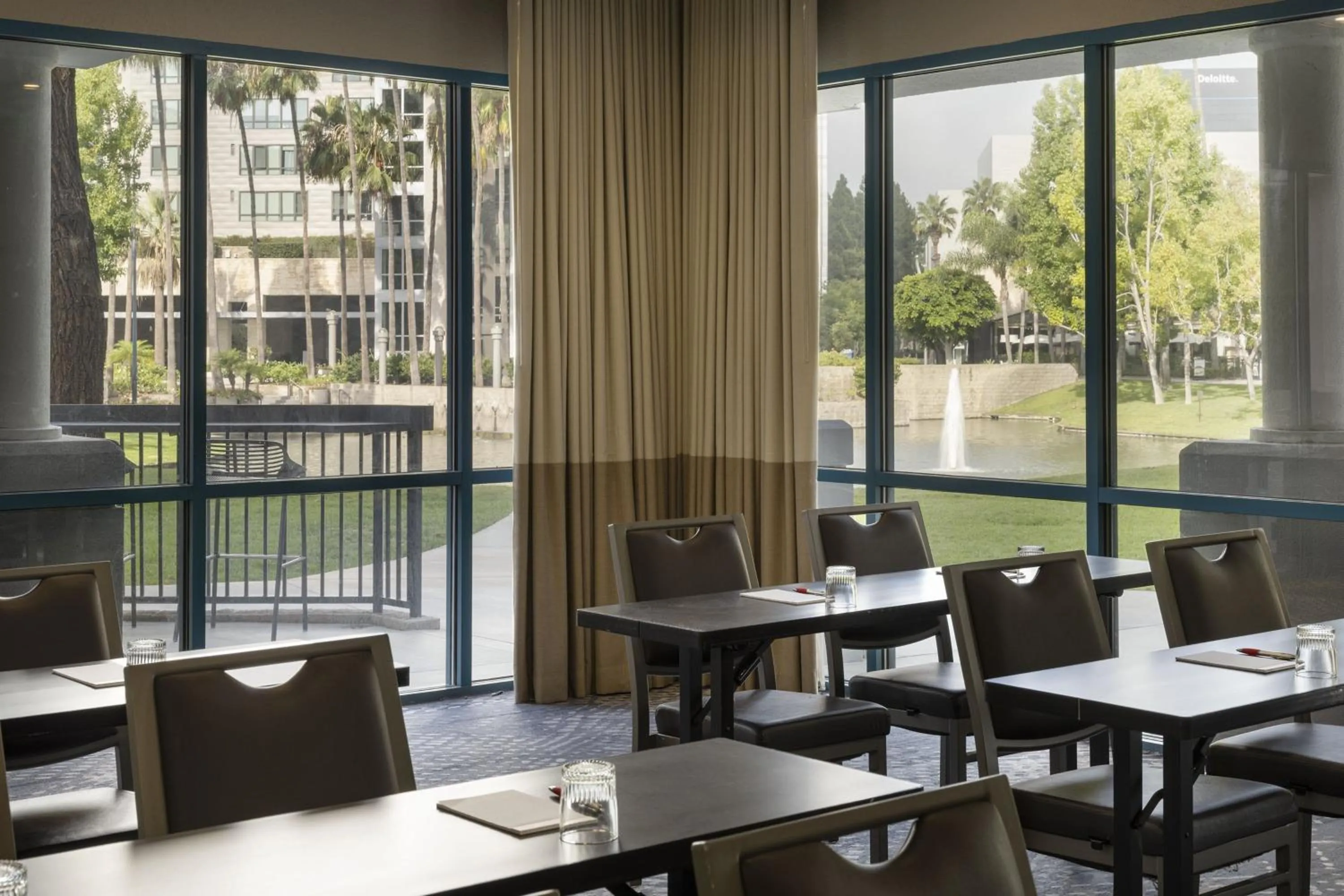 Meeting/conference room in Costa Mesa Marriott