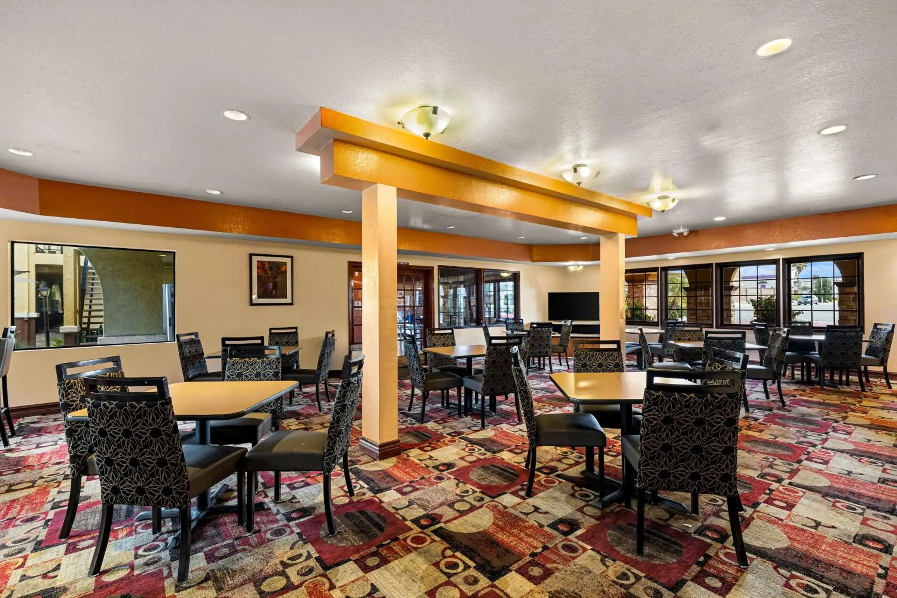 Restaurant/places to eat in Best Western Moreno Hotel & Suites Restaurant/places to eat in Best Western Moreno Hotel & Suites