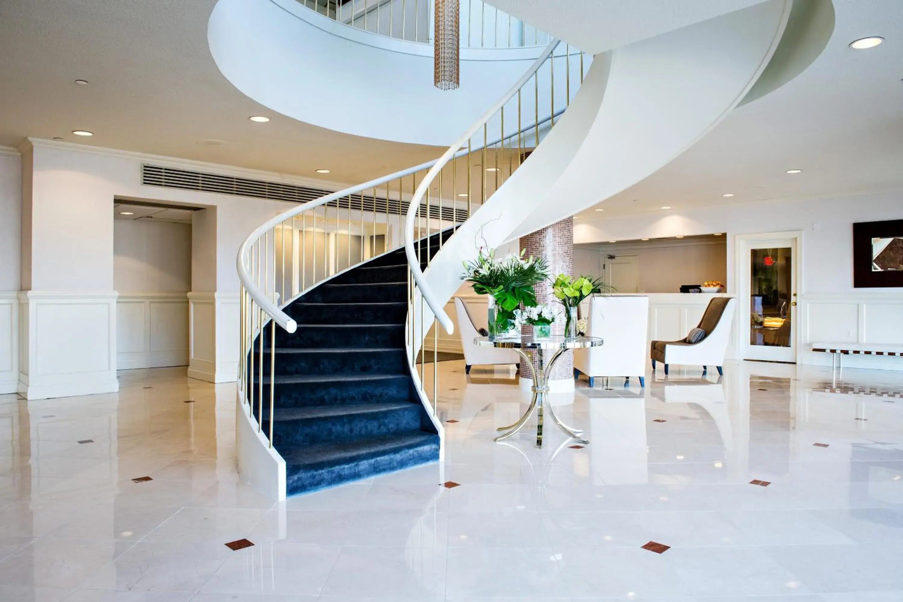 Lobby or reception in Oyster Point Hotel Lobby or reception in Oyster Point Hotel