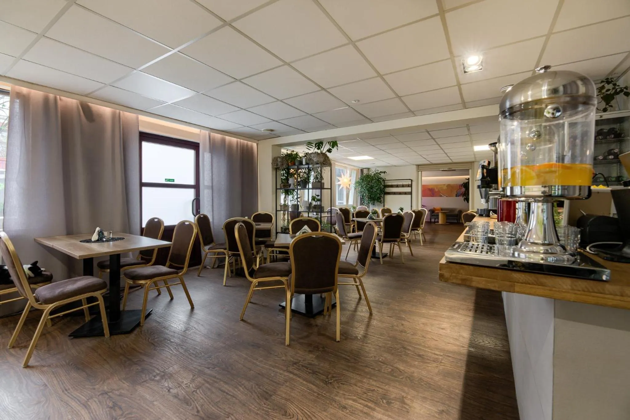 Restaurant/places to eat in Jantar Resort