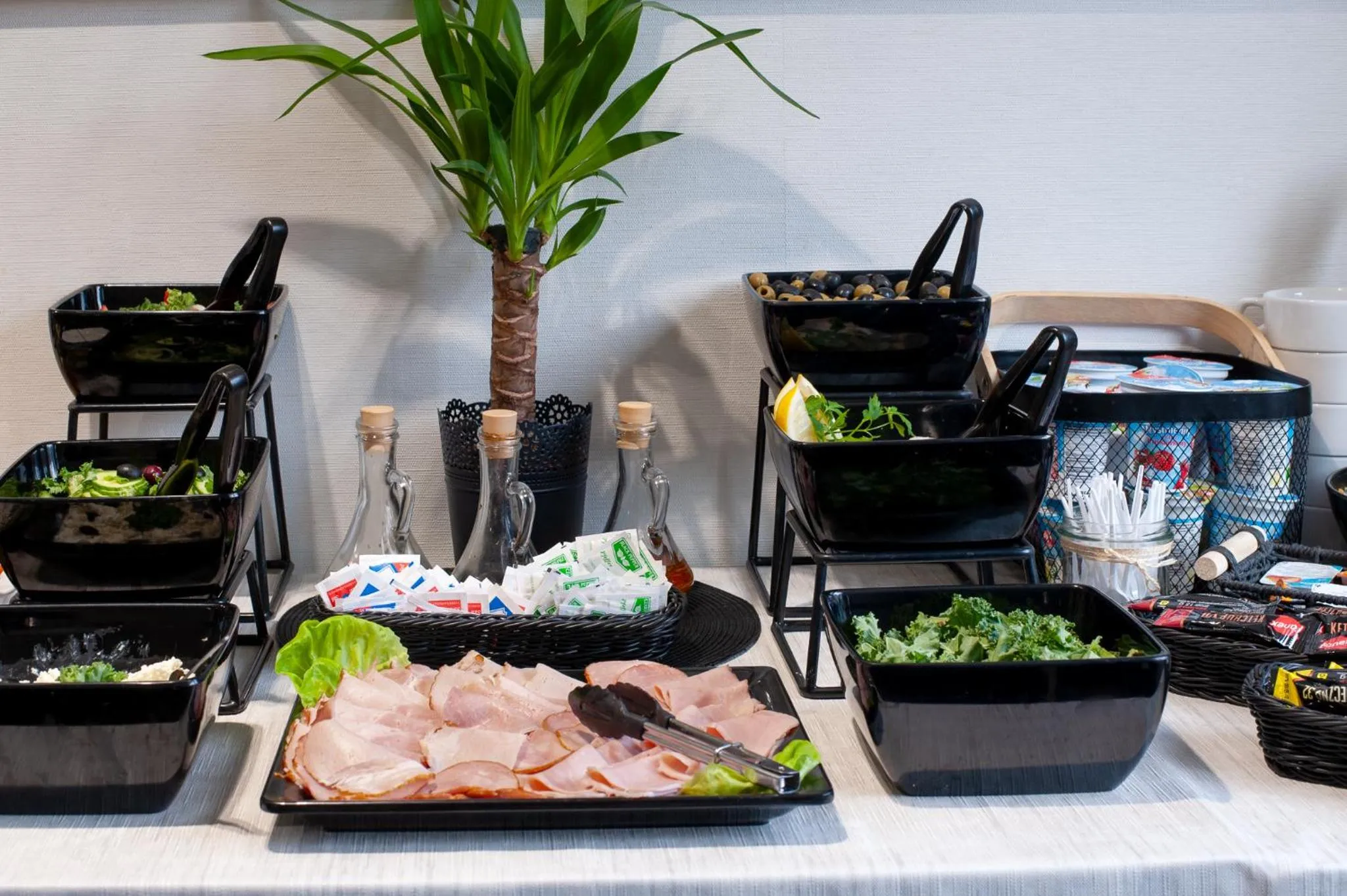 Restaurant/places to eat in Jantar Resort