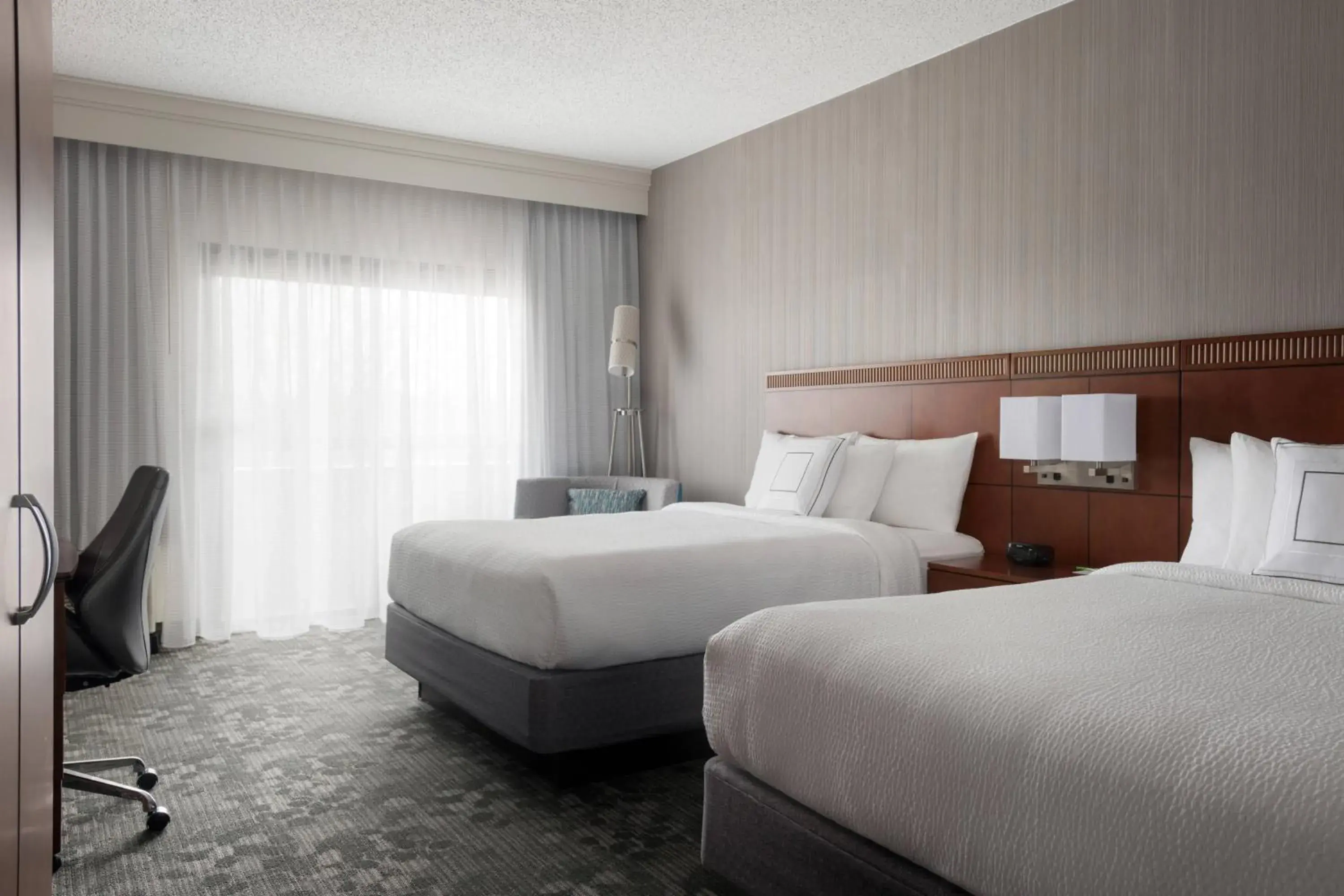 Queen Room with Two Queen Beds in Courtyard Syracuse Carrier Circle Queen Room with Two Queen Beds in Courtyard Syracuse Carrier Circle