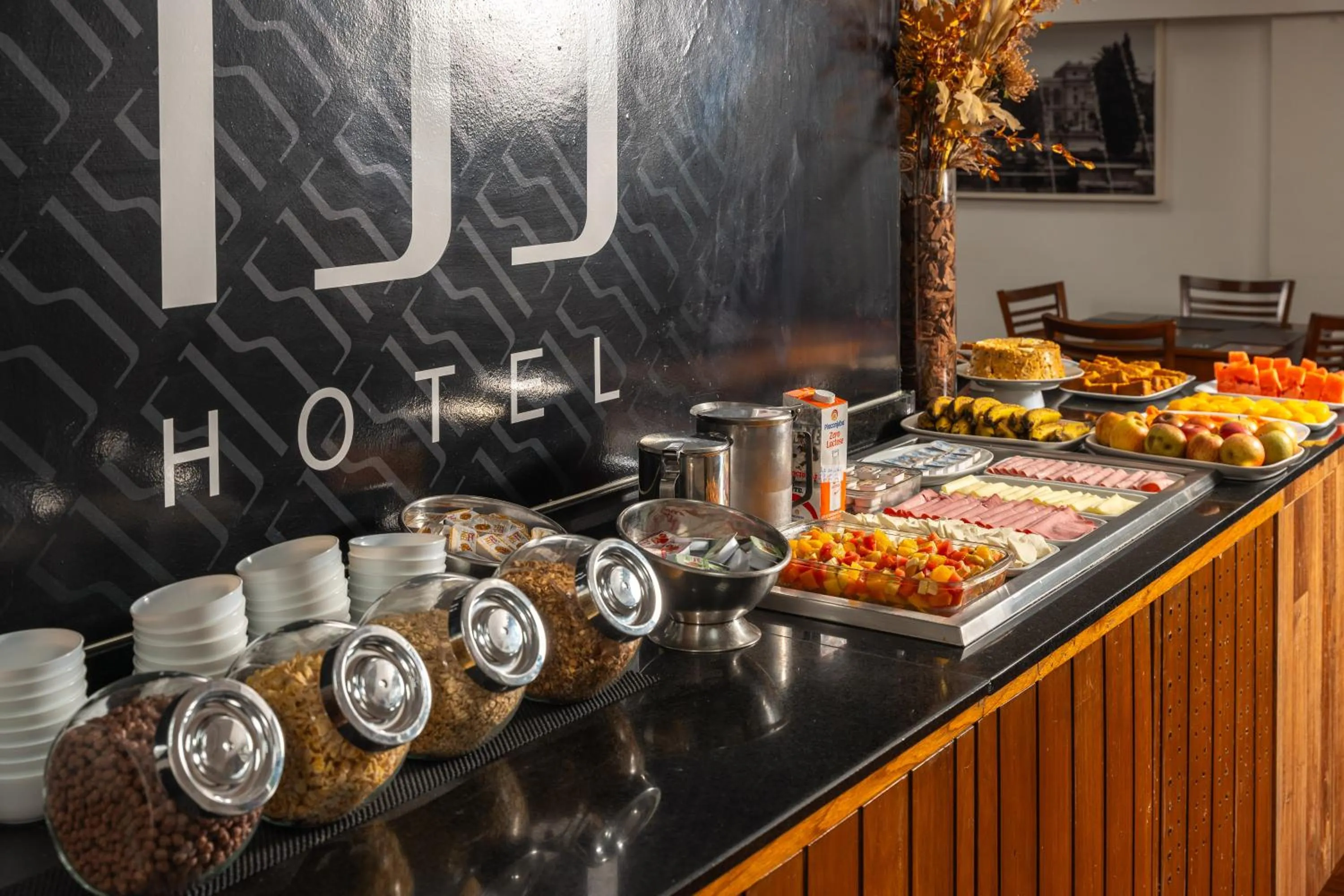 Breakfast in 155 Hotel