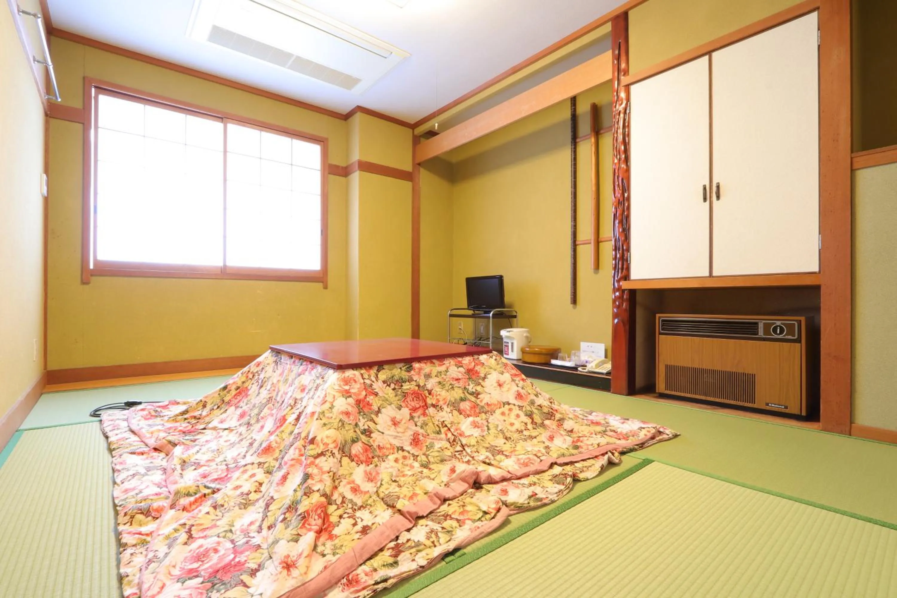 Photo of the whole room, Bed in Ryokan Nakaya