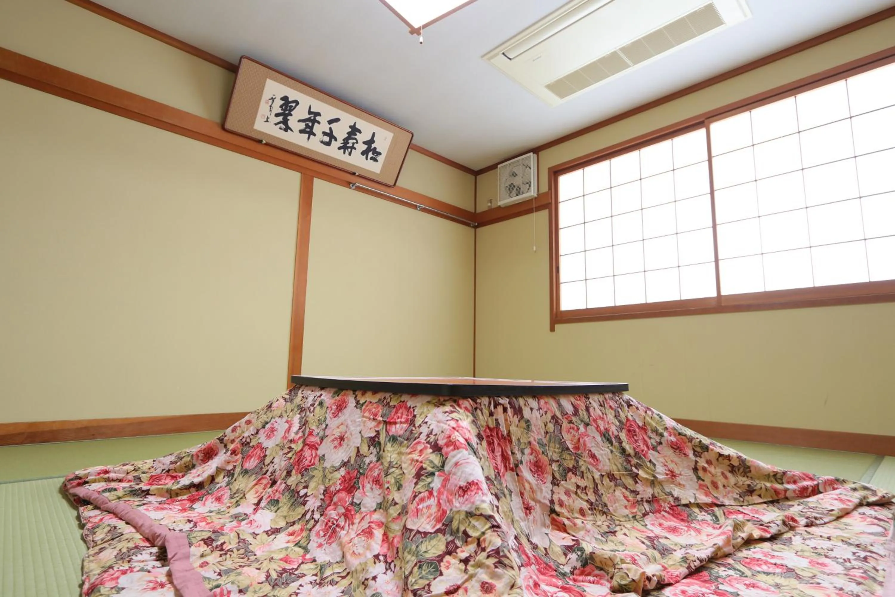 Photo of the whole room in Ryokan Nakaya