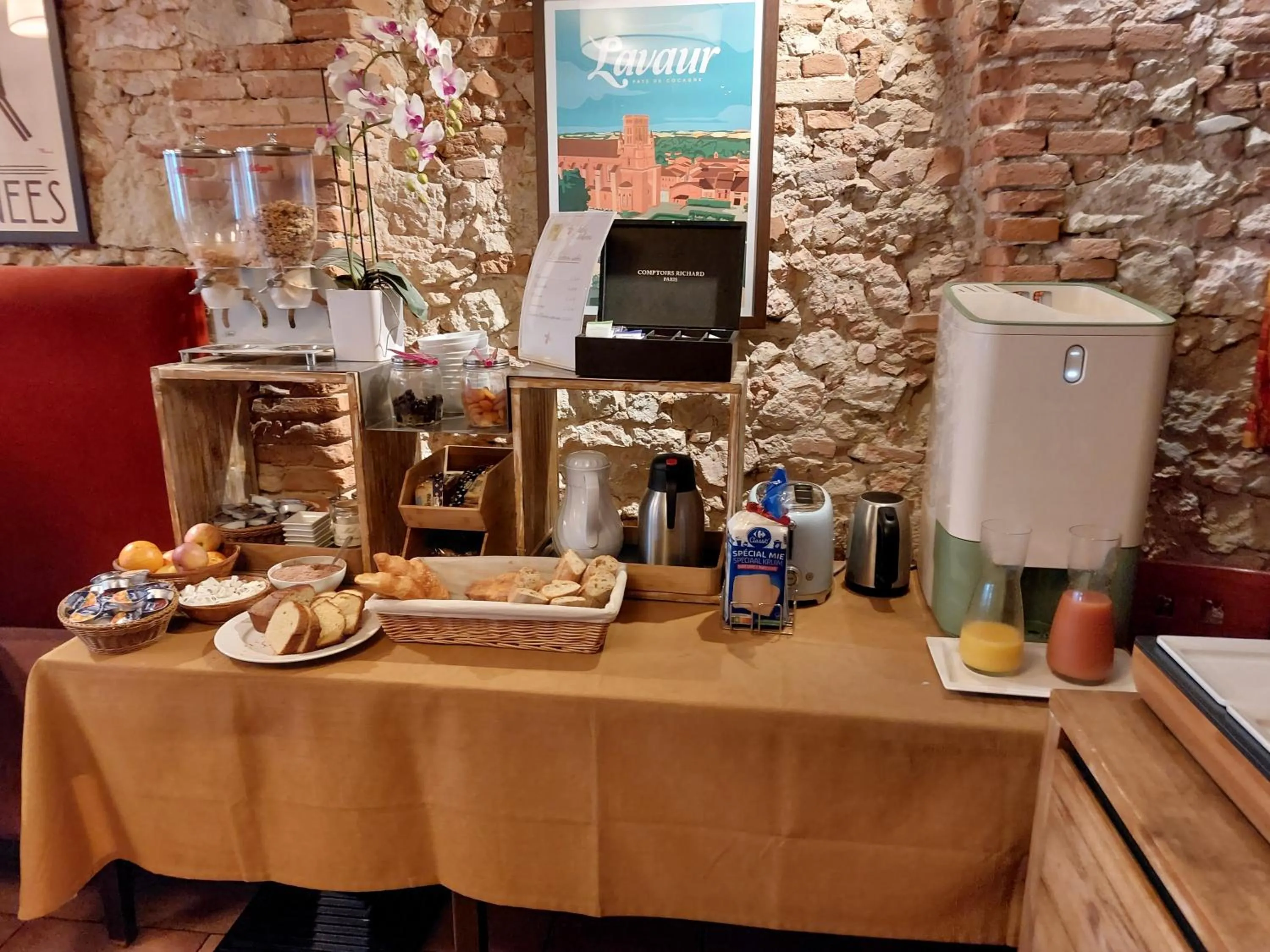 Logis Hôtel - Les Pasteliers