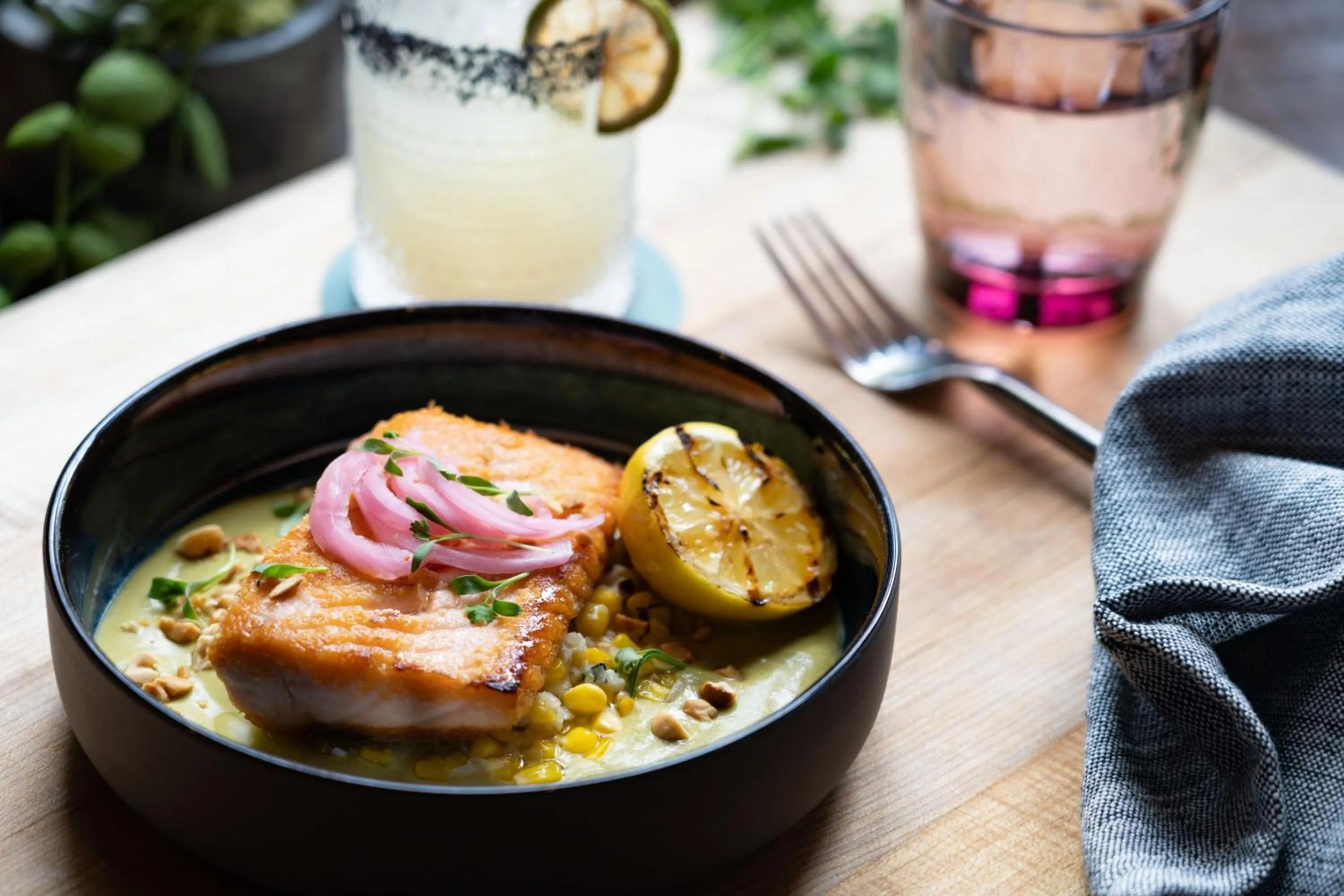 Restaurant/places to eat in Tampa Marriott Water Street