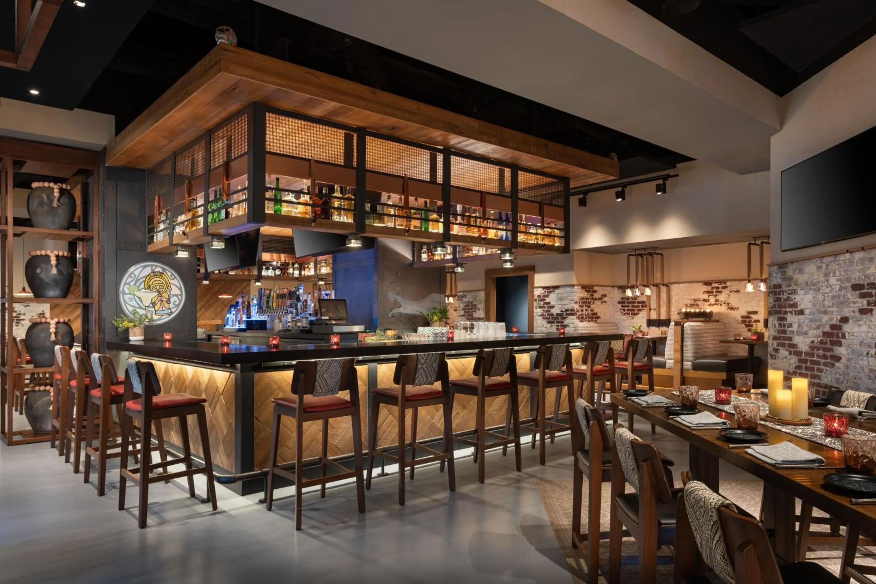 Restaurant/places to eat in Tampa Marriott Water Street