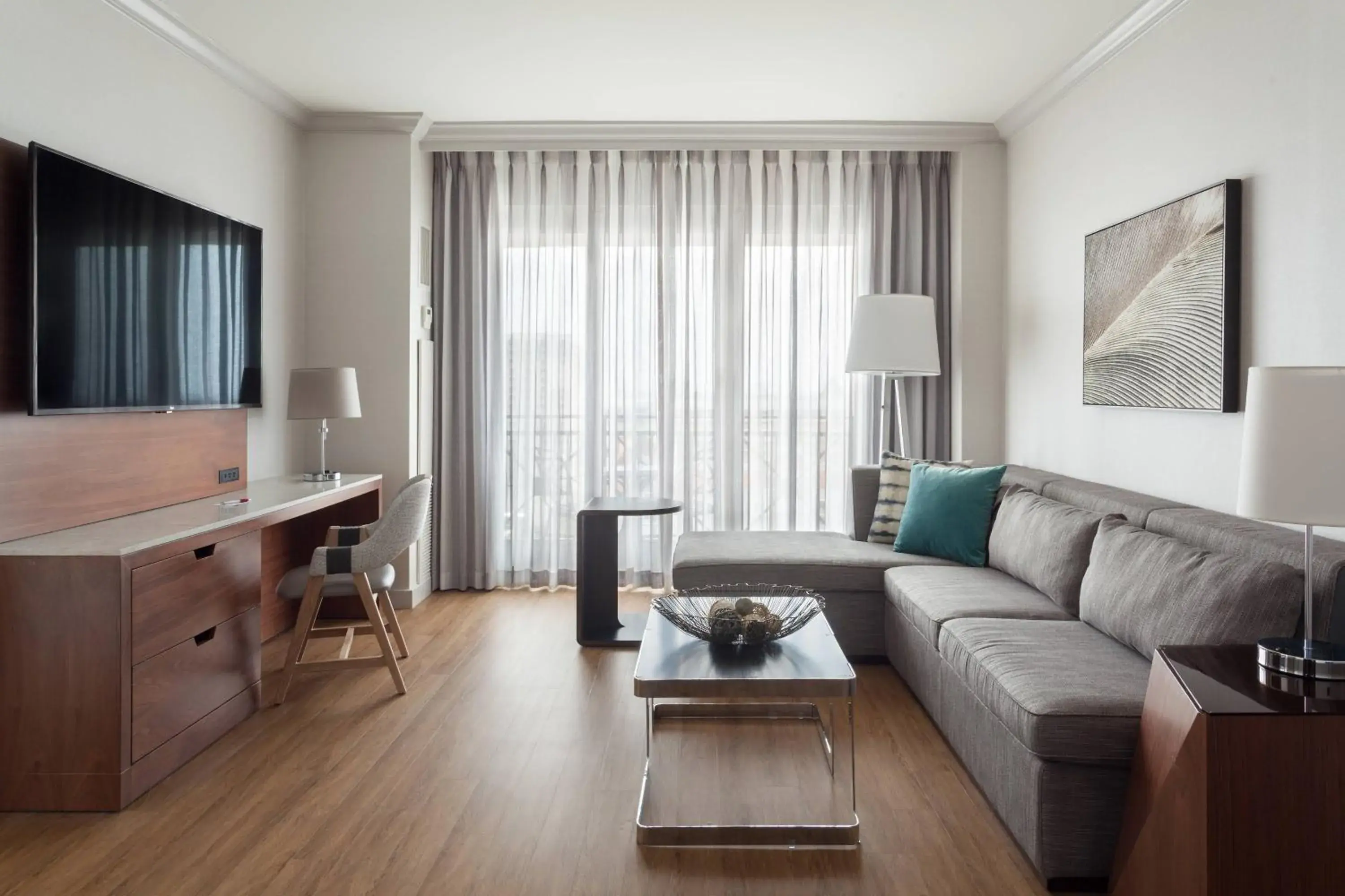 King Suite with Sofa Bed, Balcony and Water View in Tampa Marriott Water Street King Suite with Sofa Bed, Balcony and Water View in Tampa Marriott Water Street