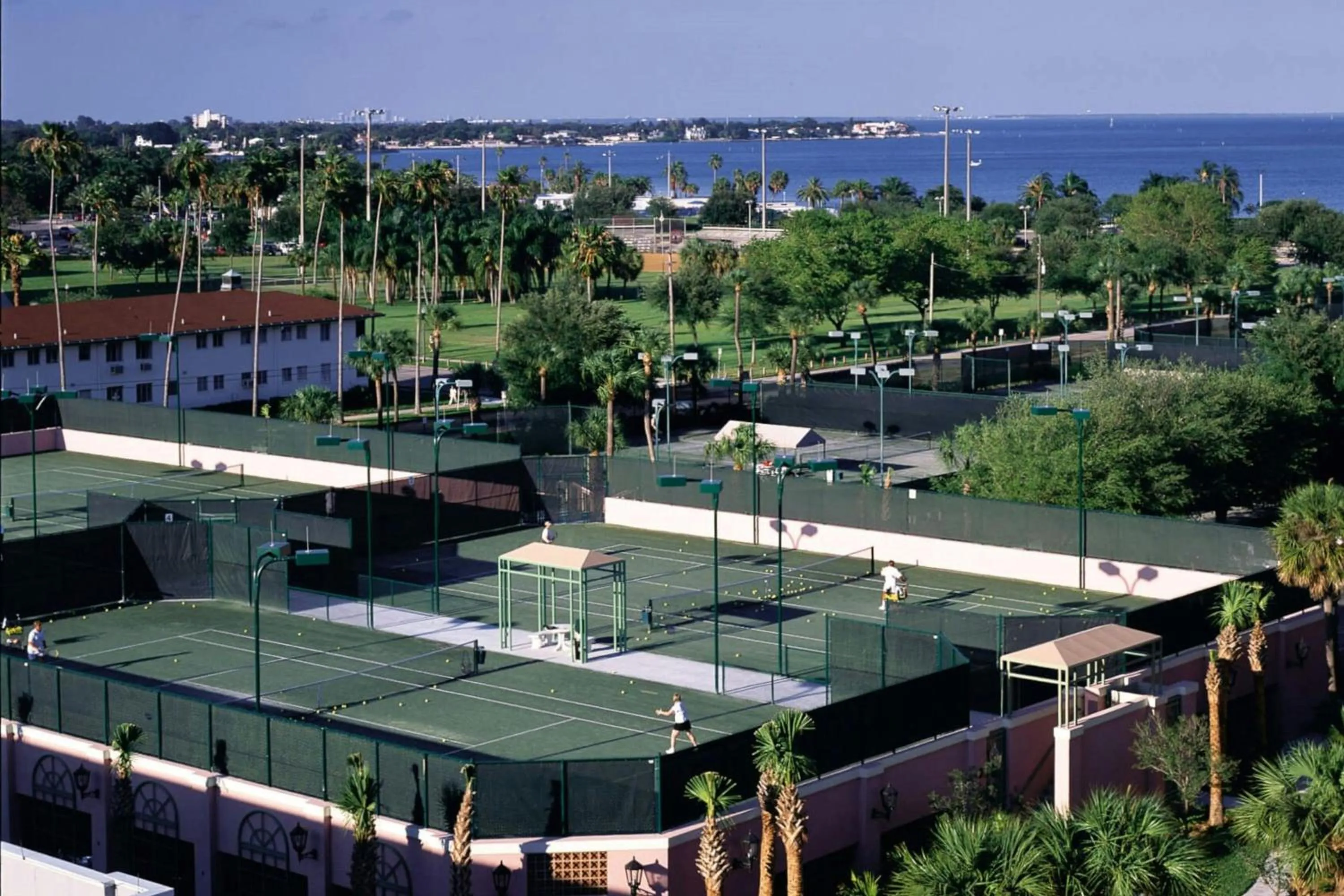 Tennis court in The Vinoy Resort & Golf Club, Autograph Collection